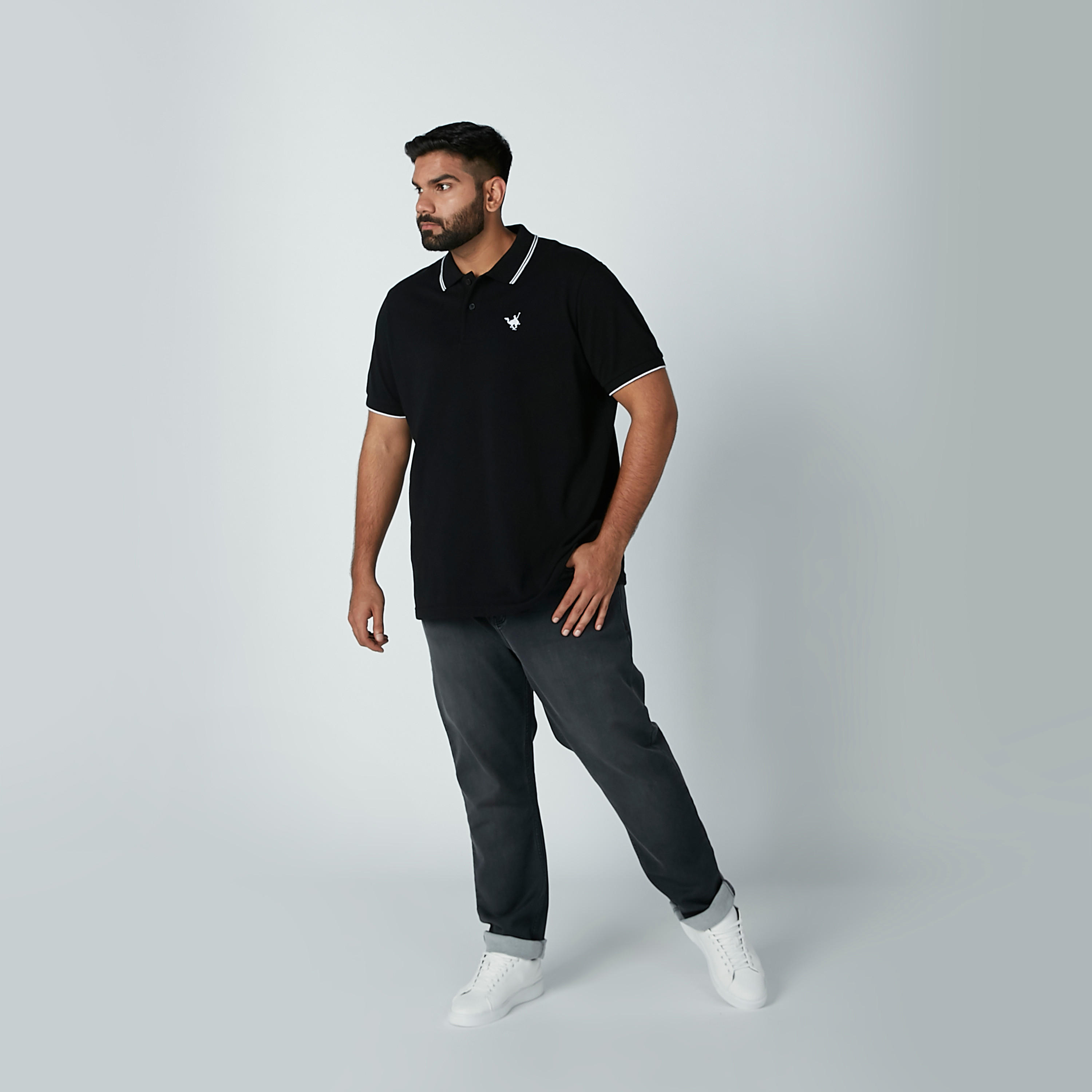 تيشيرت مطرّز بياقة بولو وأكمام قصيرة-men-clothing-tshirtsandpolos-polos-image-2