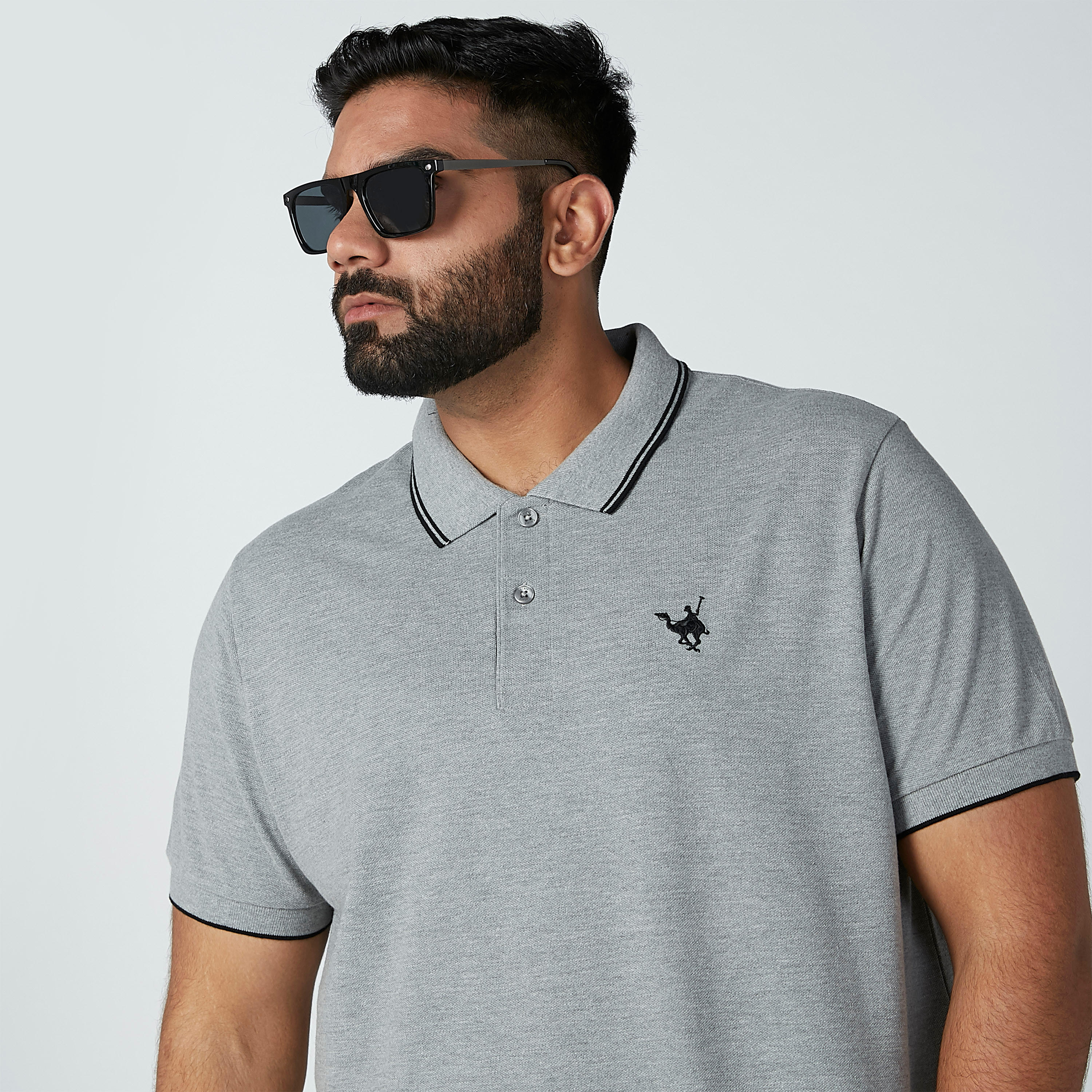 تيشيرت مطرّز بياقة بولو وأكمام قصيرة-men-clothing-tshirtsandpolos-polos-image-3