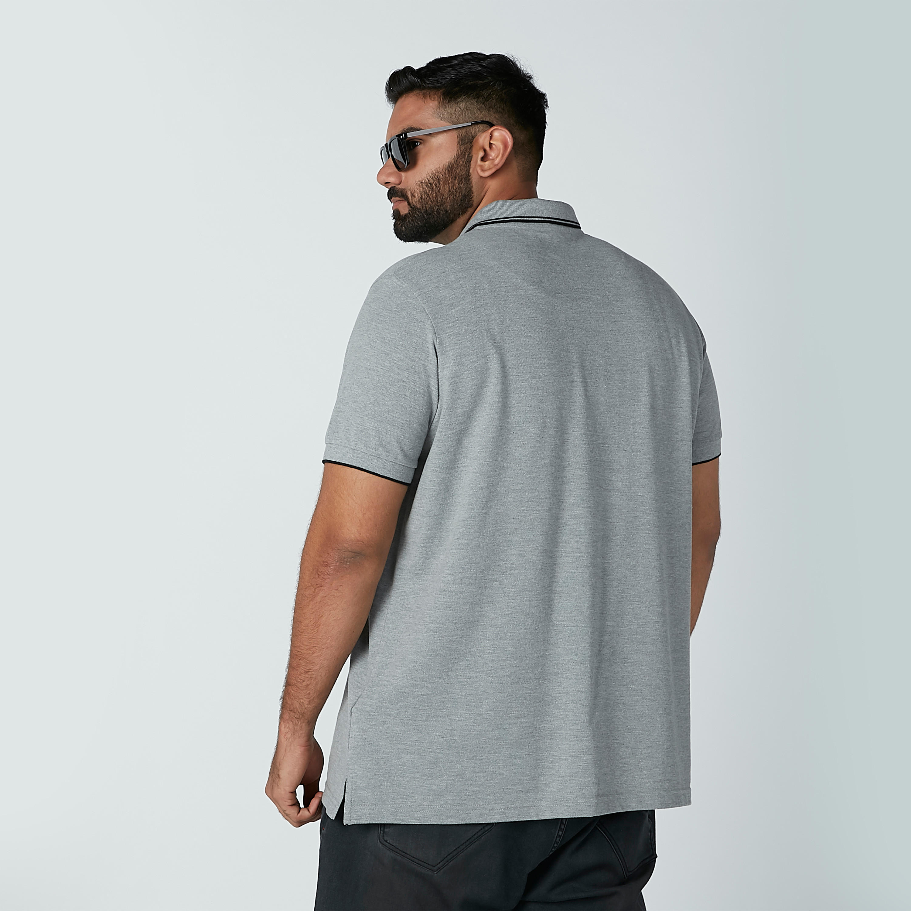 تيشيرت مطرّز بياقة بولو وأكمام قصيرة-men-clothing-tshirtsandpolos-polos-image-4
