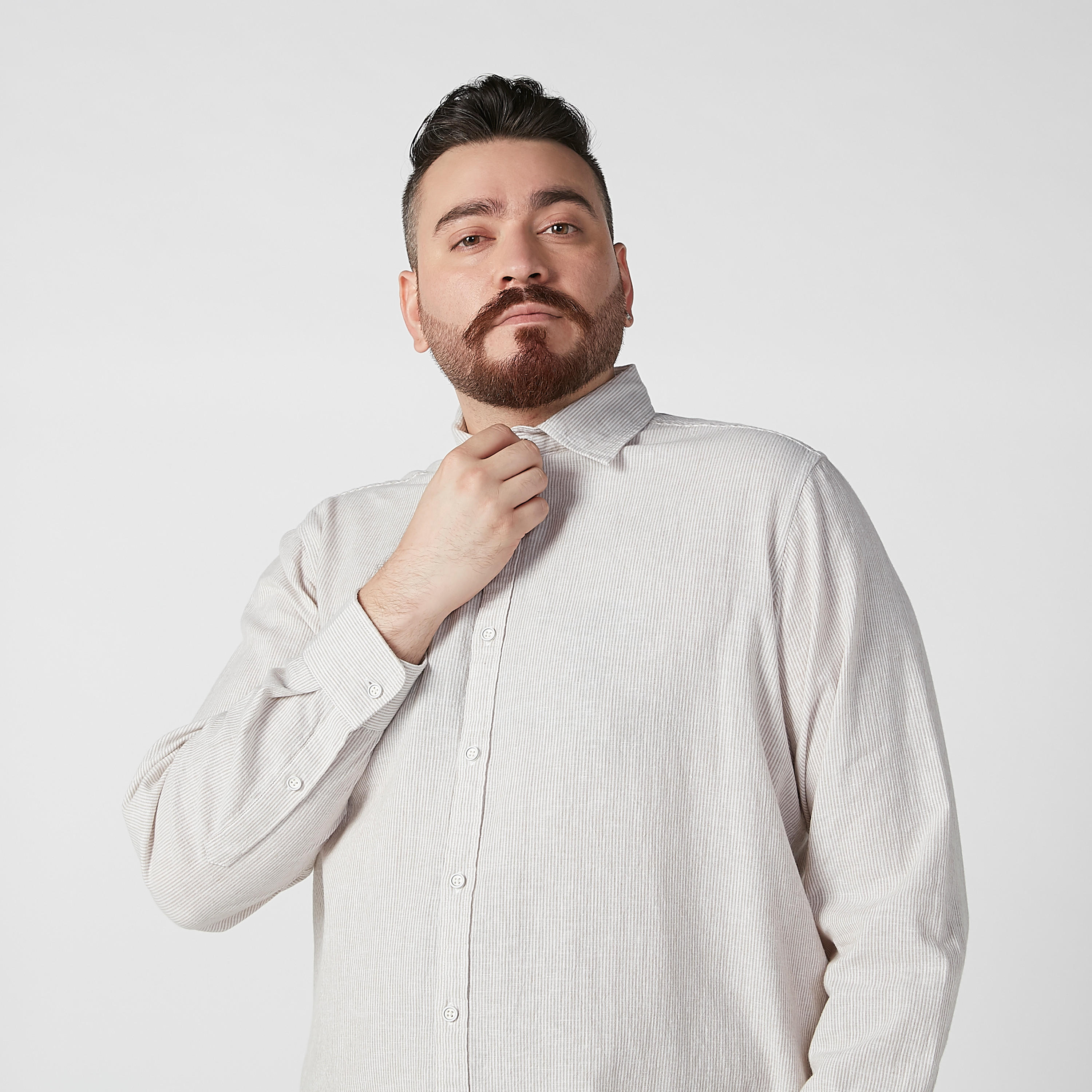 قميص مقلّم بياقة عاديّة وأكمام طويلة-men-clothing-shirts-image-3
