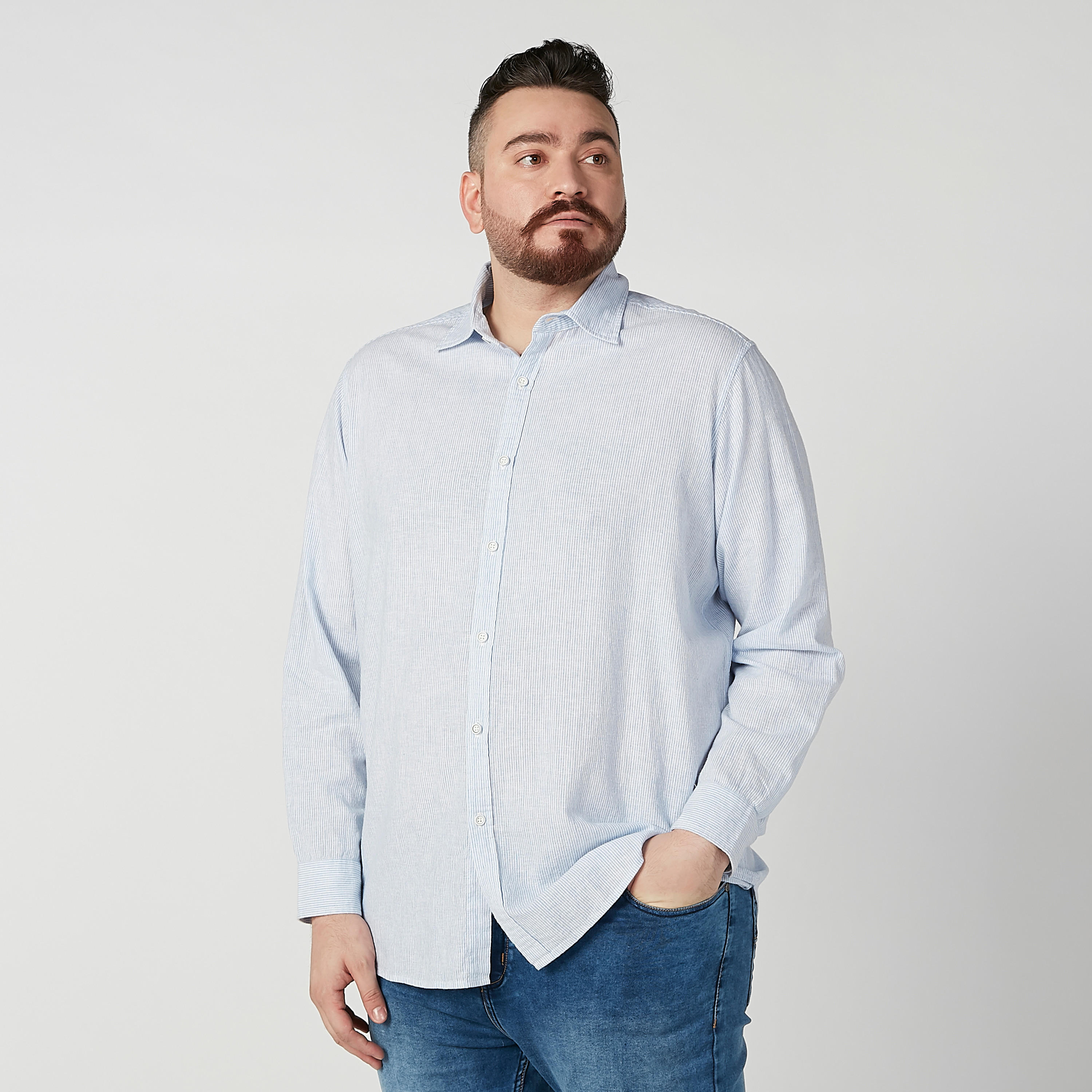 قميص مقلّم بياقة عاديّة وأكمام طويلة-men-clothing-shirts-image-2