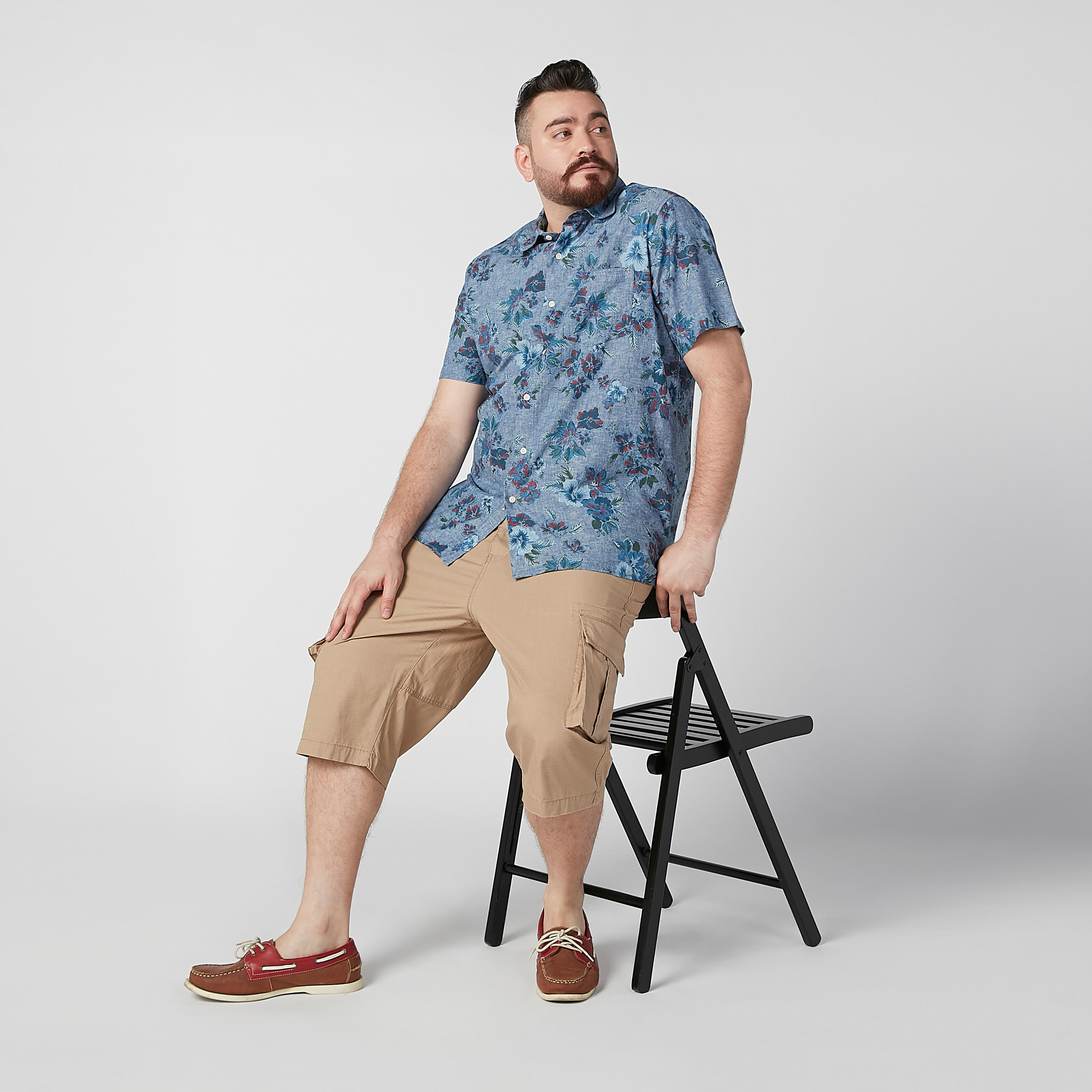 قميص بياقة عاديّة وأكمام قصيرة وطبعات زهرية-men-clothing-shirts-image-5