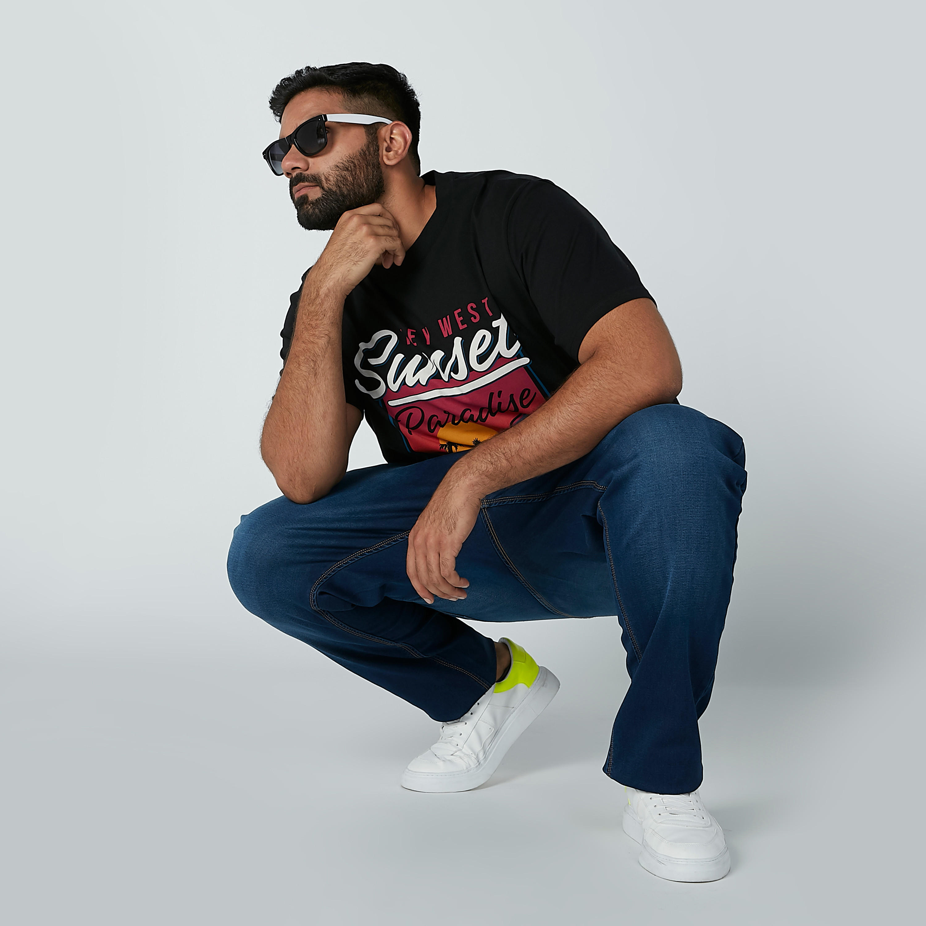تيشيرت بياقة مستديرة وأكمام قصيرة وطبعات-men-clothing-tshirtsandpolos-tshirts-image-1