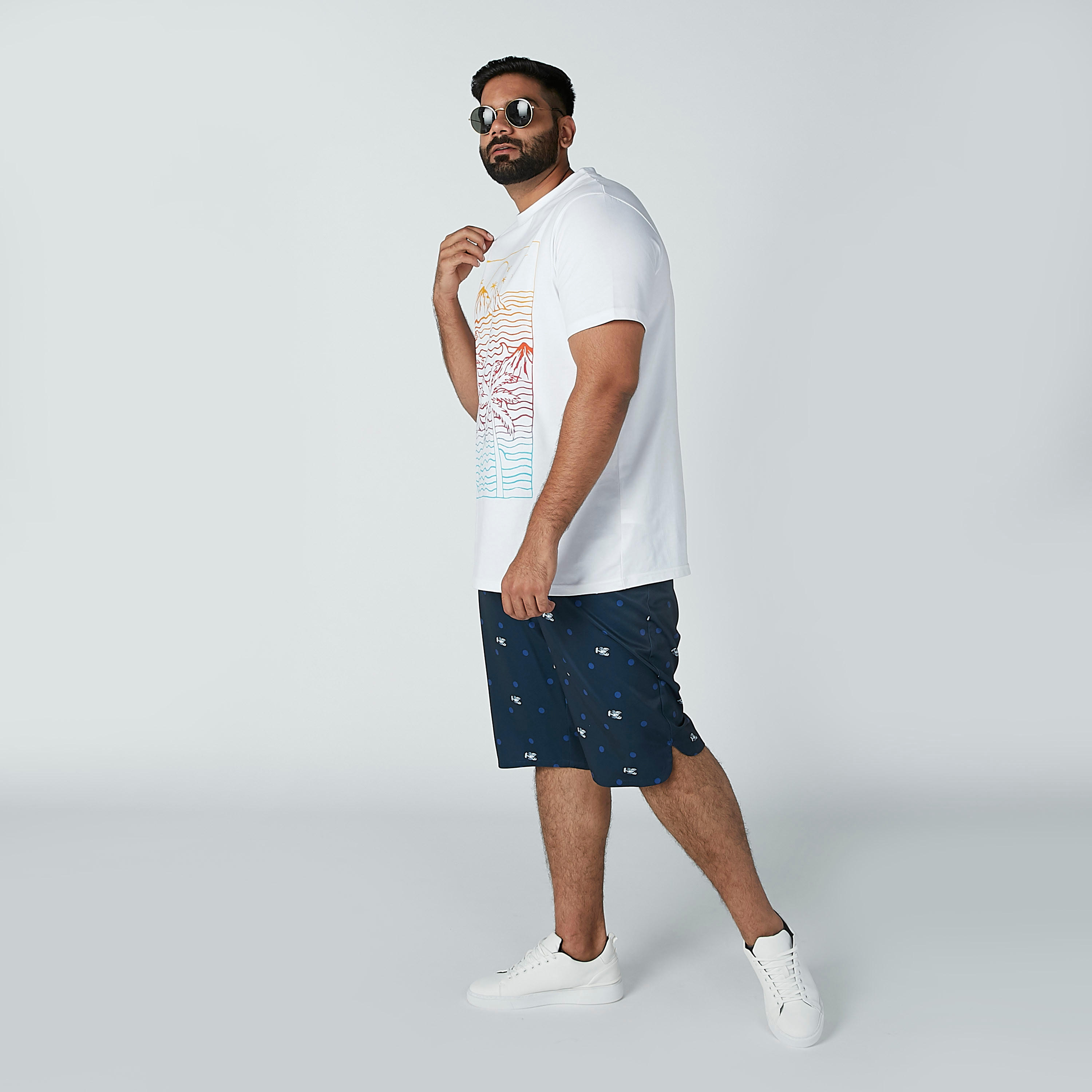 تيشيرت بياقة مستديرة وأكمام قصيرة وطبعات-men-clothing-tshirtsandpolos-tshirts-image-3