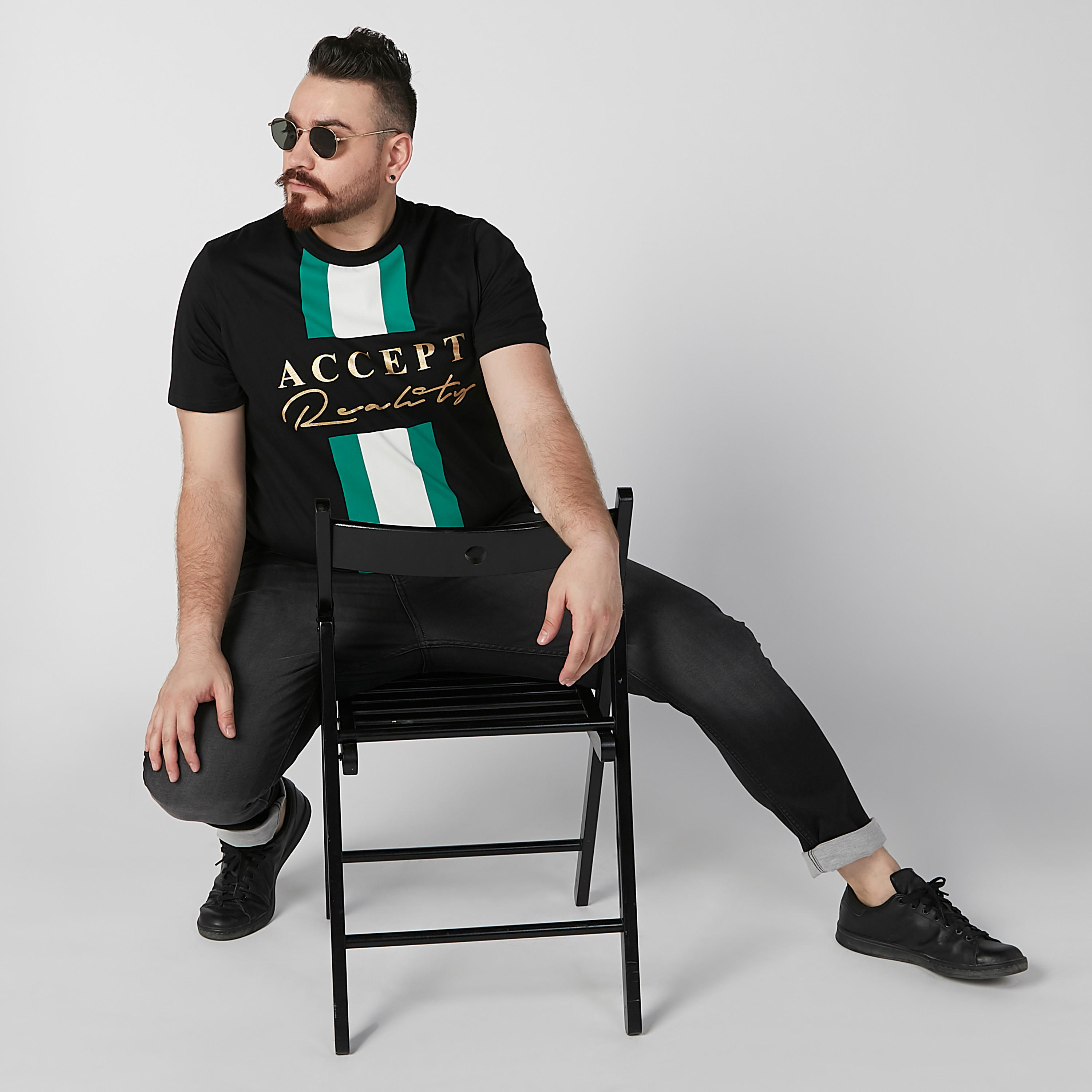 تيشيرت بياقة مستديرة وأكمام قصيرة وطبعات-men-clothing-tshirtsandpolos-tshirts-image-3