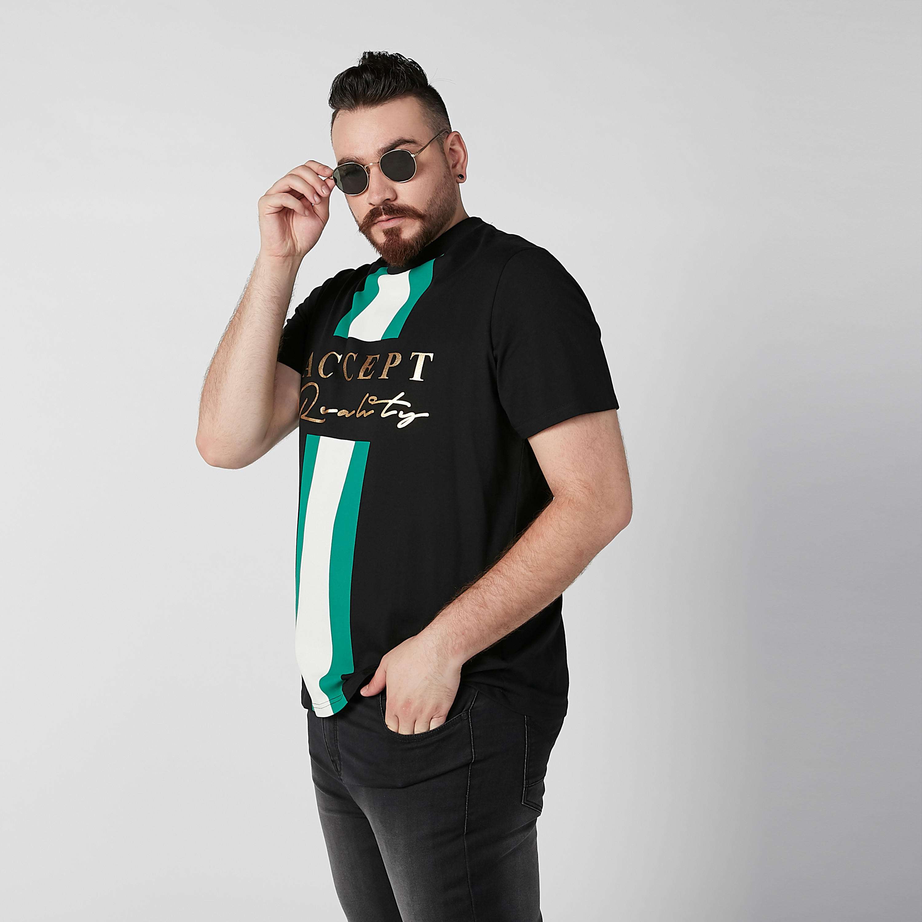 تيشيرت بياقة مستديرة وأكمام قصيرة وطبعات-men-clothing-tshirtsandpolos-tshirts-image-5