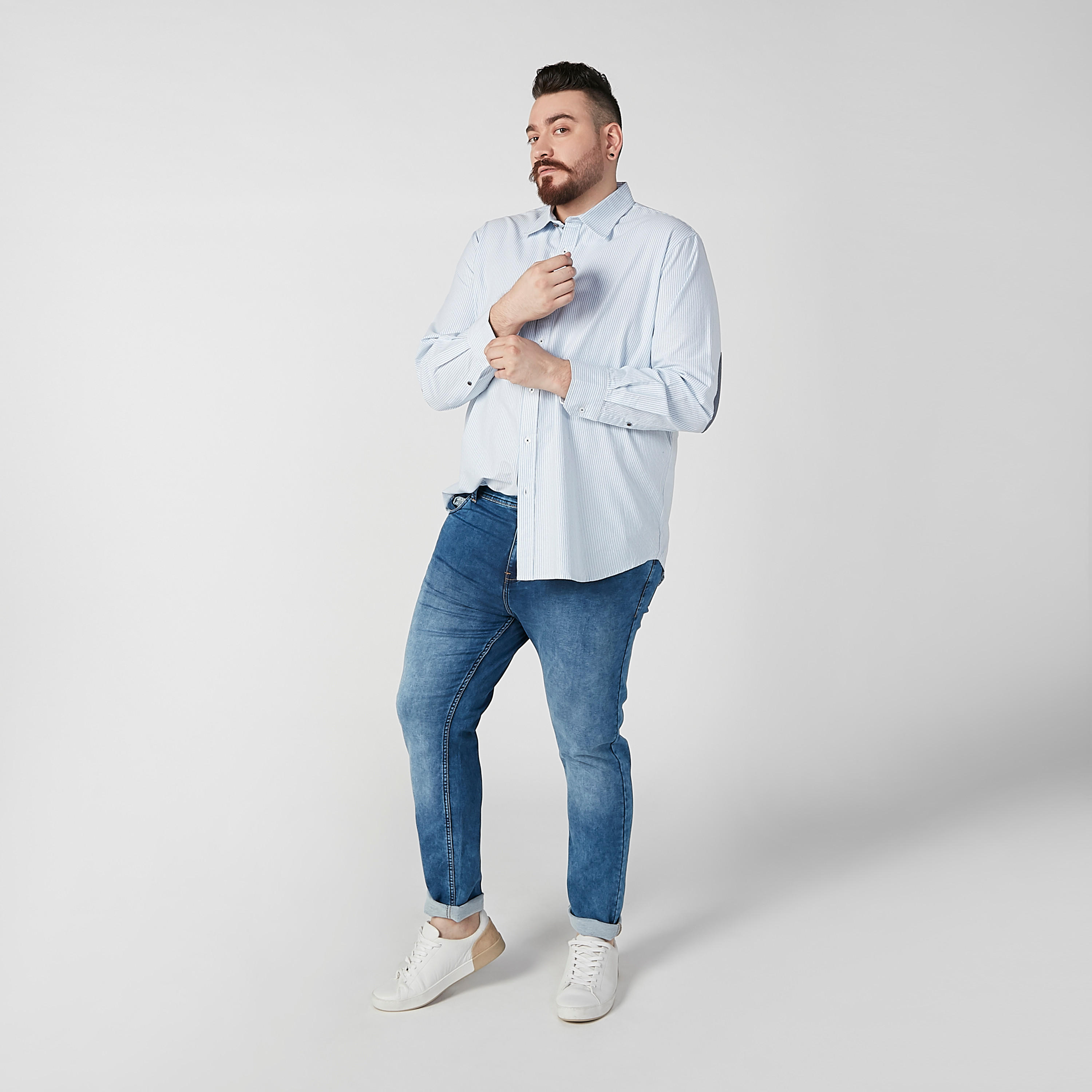 بنطلون جينز سادة بجيوب وحلقات للحزام-men-clothing-bottoms-jeans-image-2