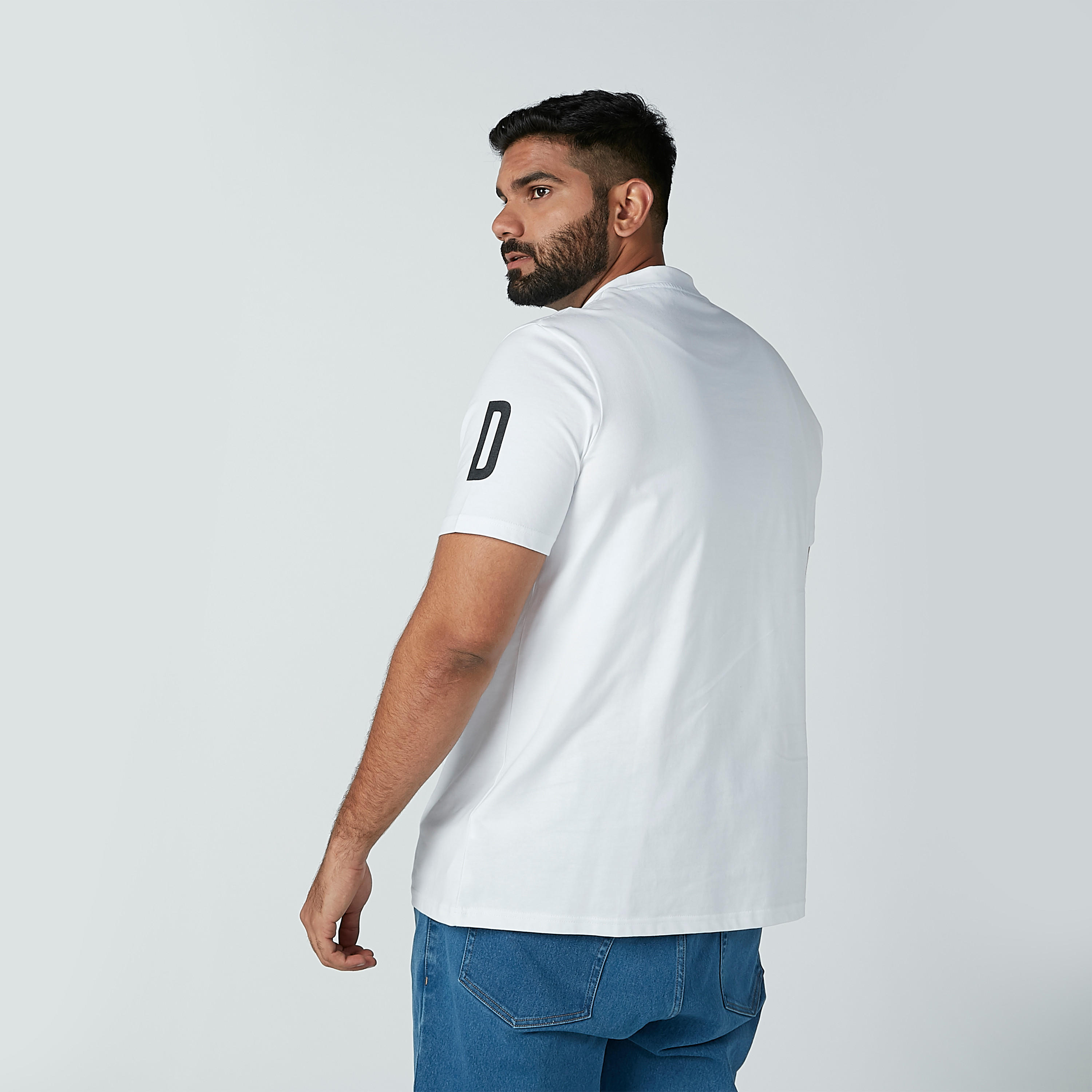 تيشيرت بياقة مستديرة وأكمام قصيرة وطبعات-men-clothing-tshirtsandpolos-tshirts-image-3