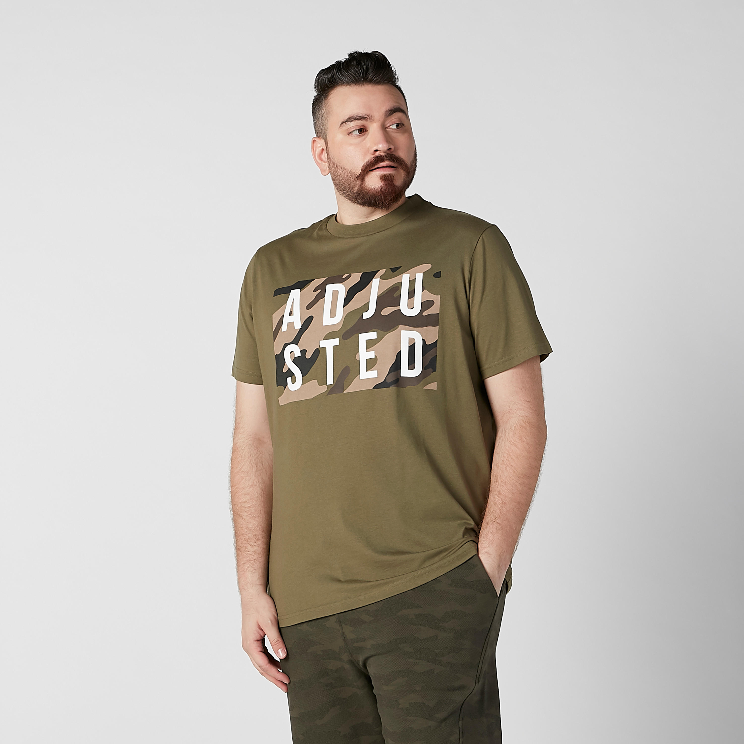 تيشيرت بياقة مستديرة وأكمام قصيرة وطبعات-men-clothing-tshirtsandpolos-tshirts-image-2