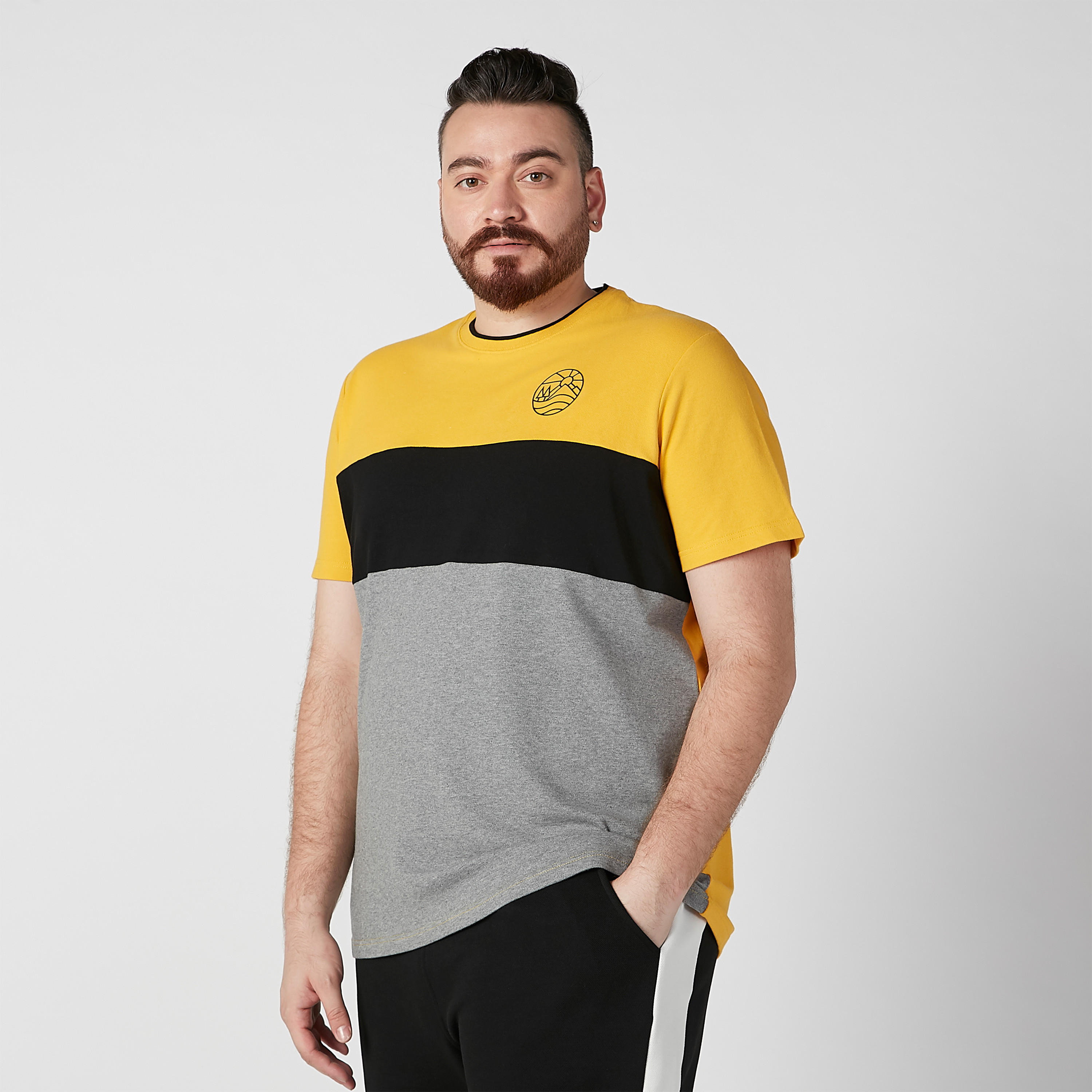 Cut and Sew T-shirt with Round Neck and Short Sleeves-men-clothing-tshirtsandpolos-tshirts-image-1