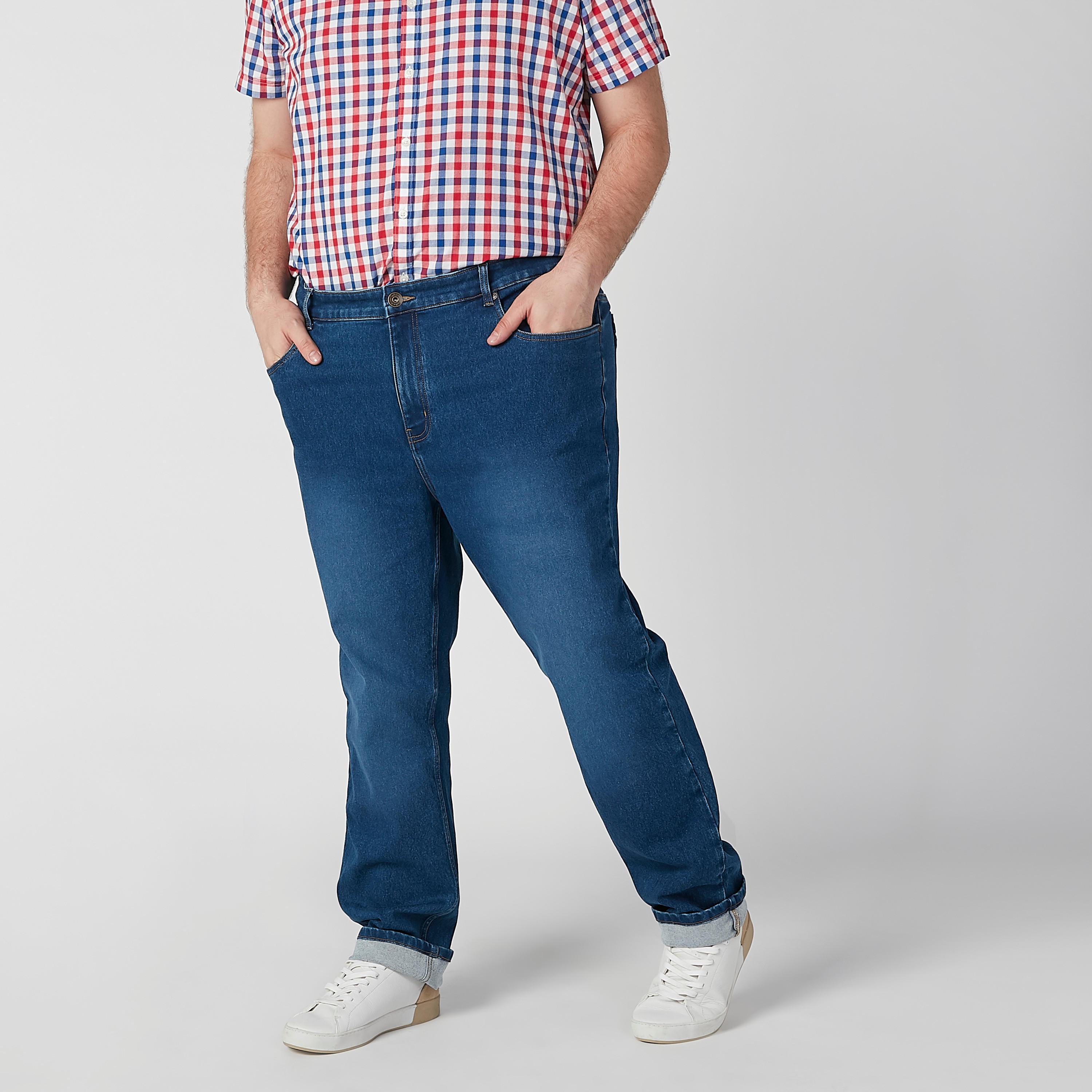 بنطلون جينز سادة بخصر متوسط الارتفاع وجيوب وحلقات للحزام-men-clothing-bottoms-jeans-image-3