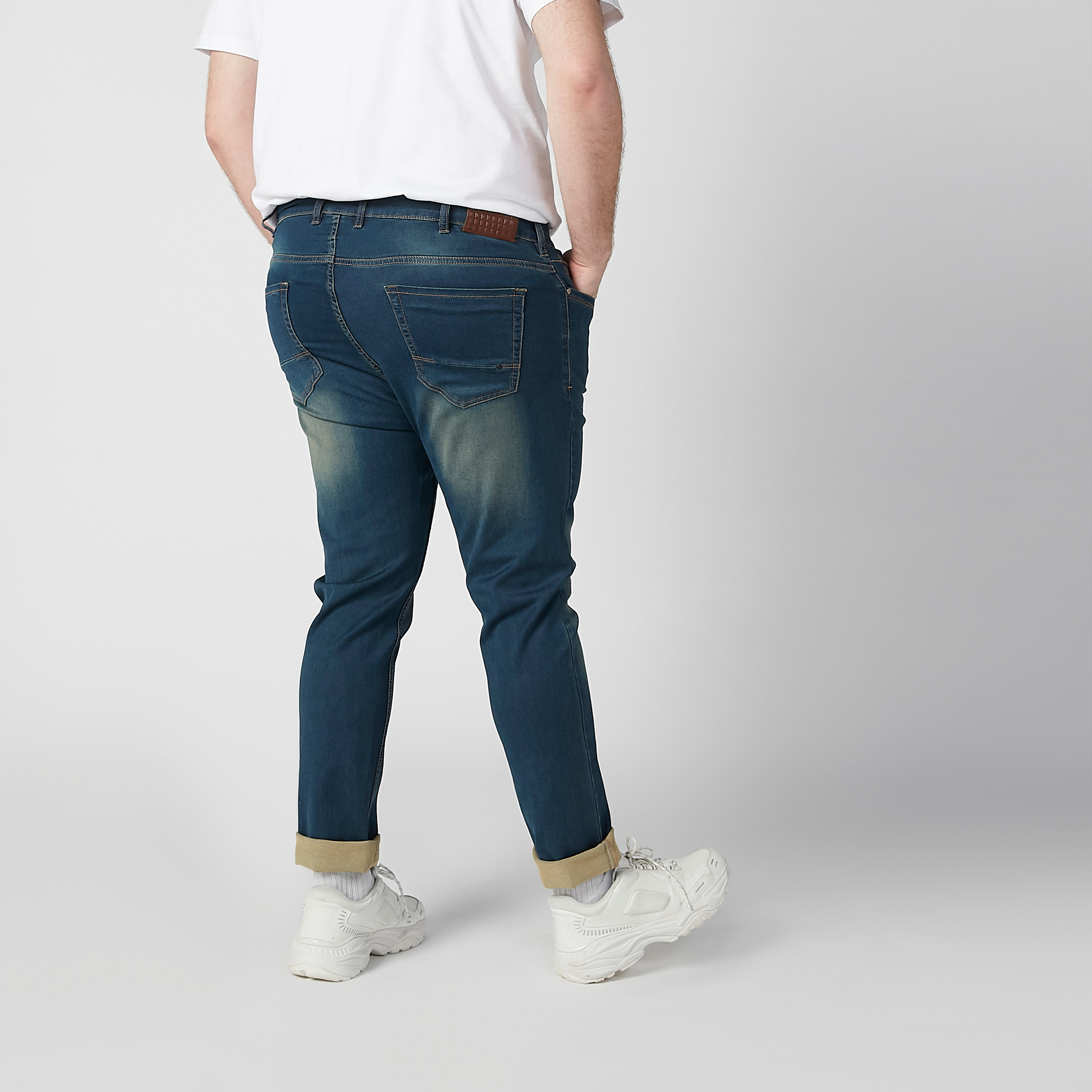 بنطلون مستدام جينز سادة بخصر متوسط الارتفاع وجيوب-men-clothing-bottoms-jeans-image-4