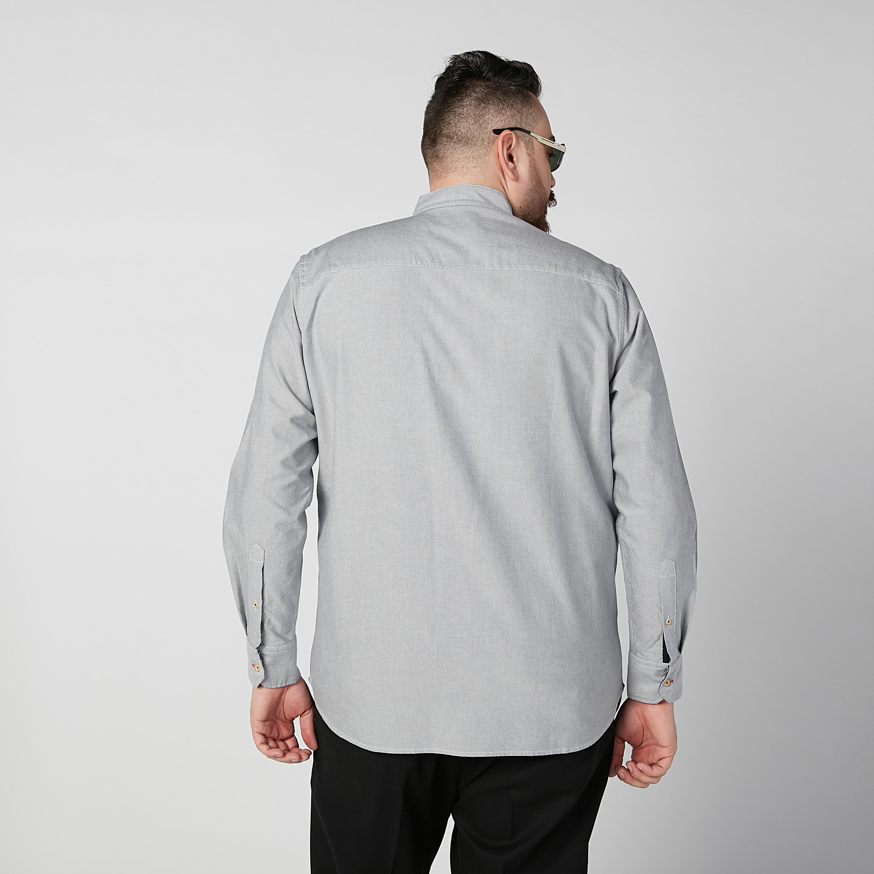 قميص سادة بياقة ماندارين وأكمام طويلة-men-clothing-shirts-image-2