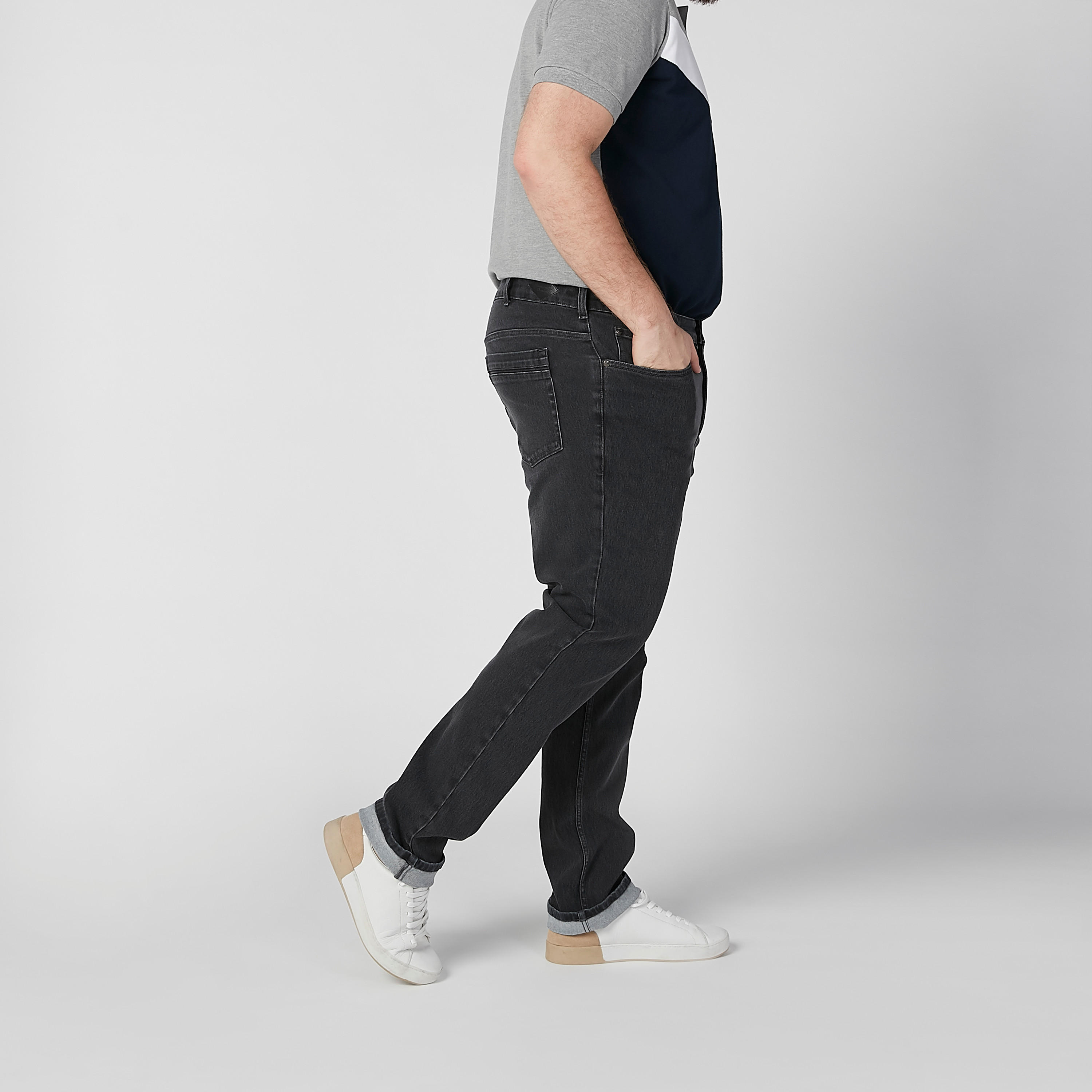 بنطلون جينز سادة بخصر متوسط الارتفاع وجيوب-men-clothing-bottoms-jeans-image-5