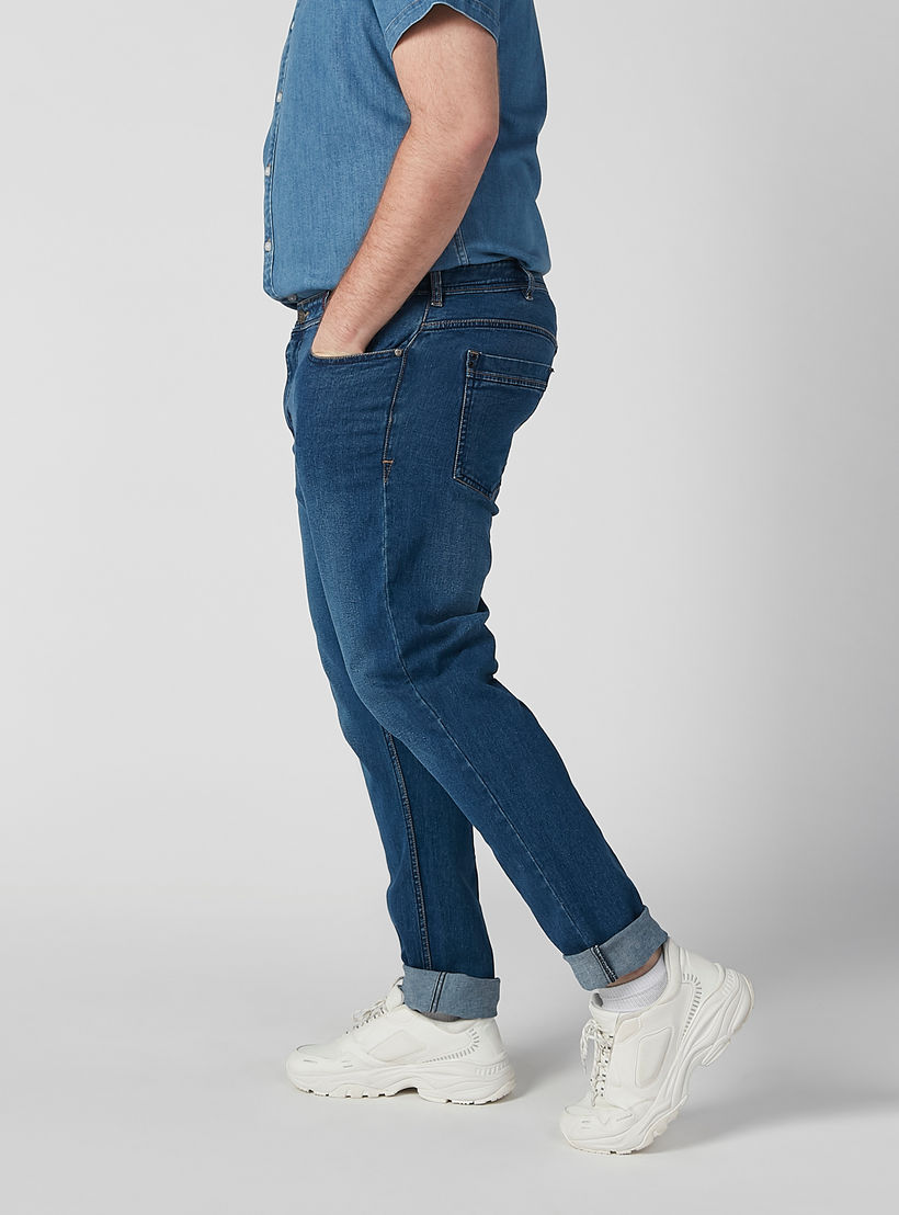 بنطلون جينز سادة بجيوب وحلقات للحزام-men-clothing-bottoms-jeans-image-3