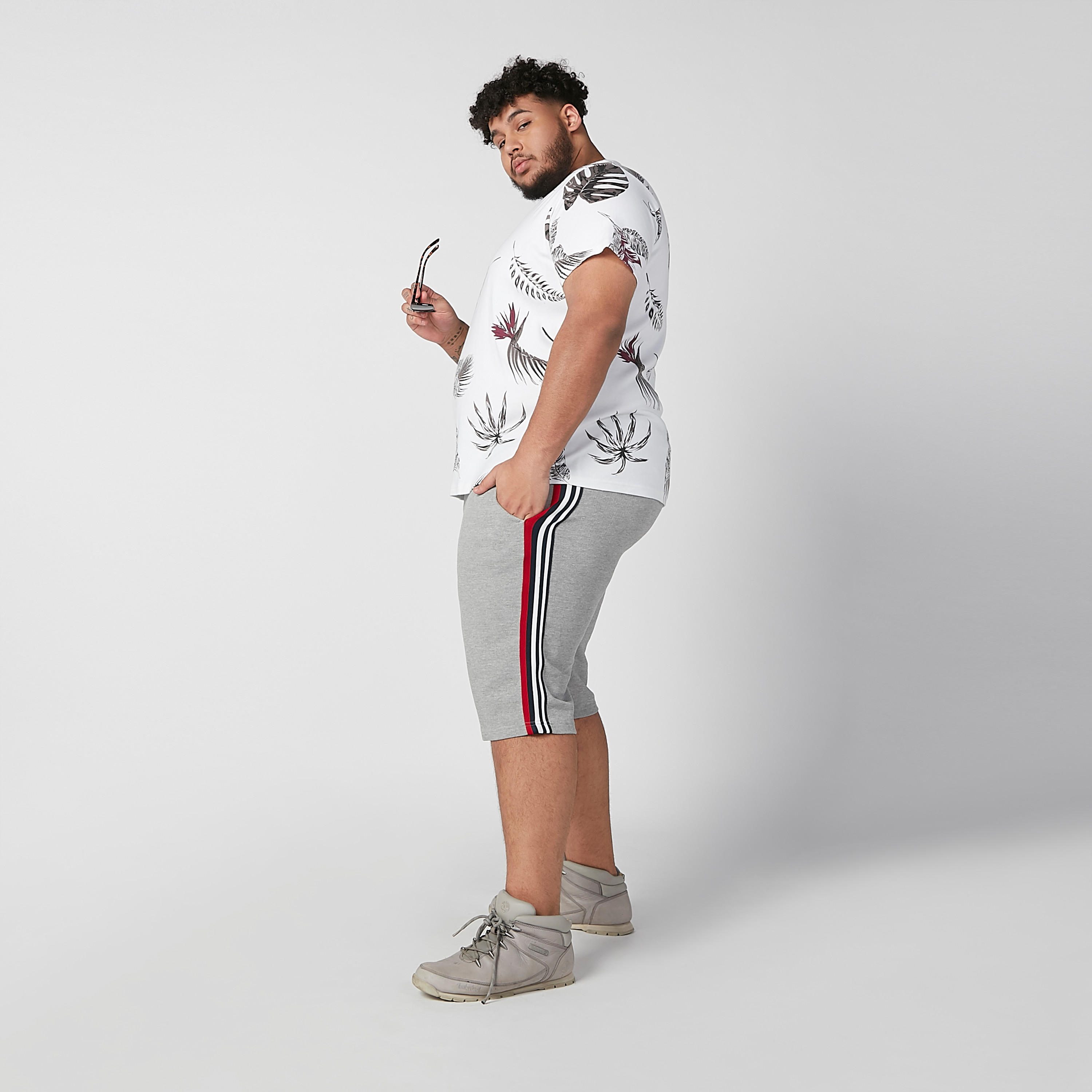 Striped Mid Waist Shorts with Elasticised Waistband and Pocket Detail-men-clothing-bottoms-shorts-image-7