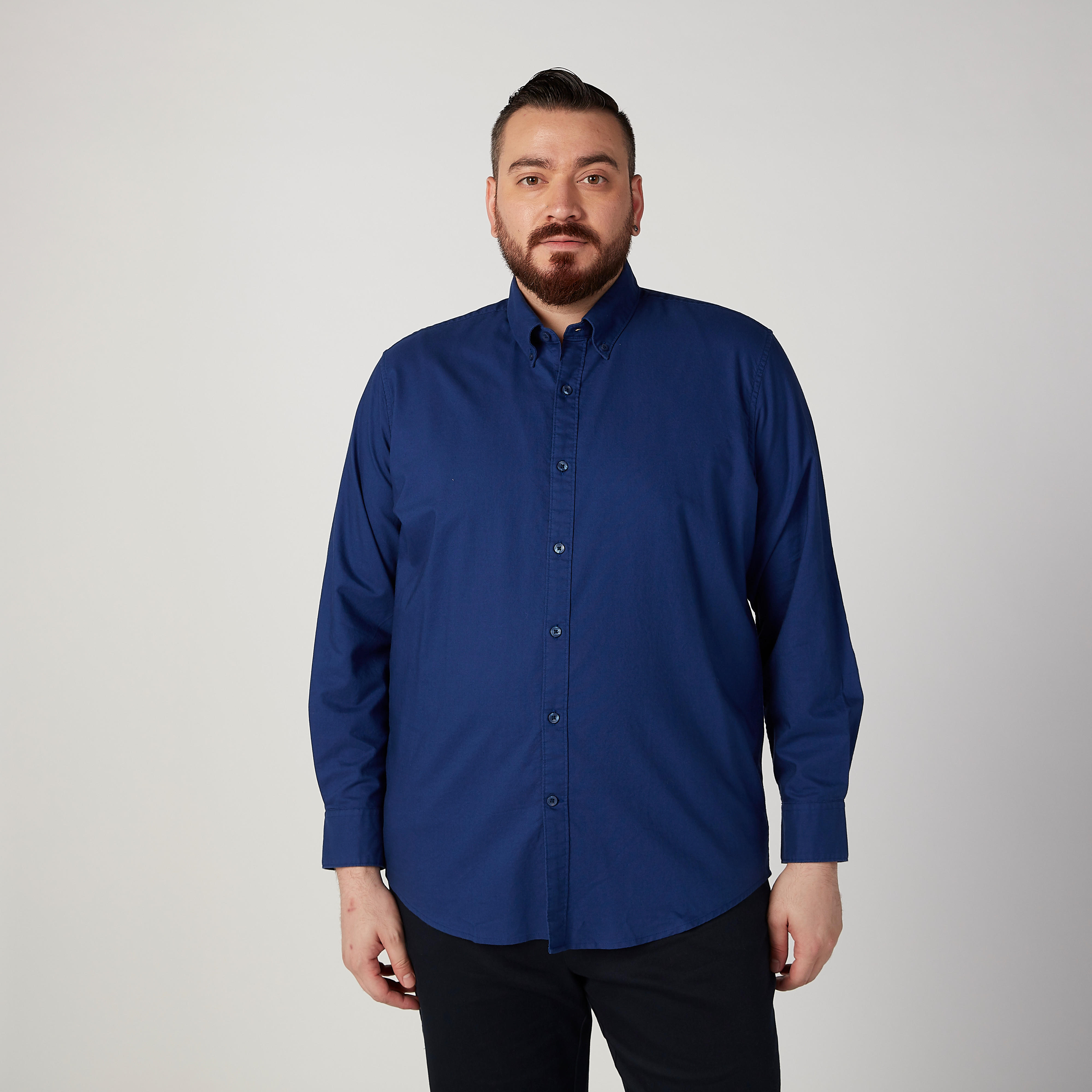 قميص سادة بياقة عاديّة وأكمام طويلة-men-clothing-shirts-image-4
