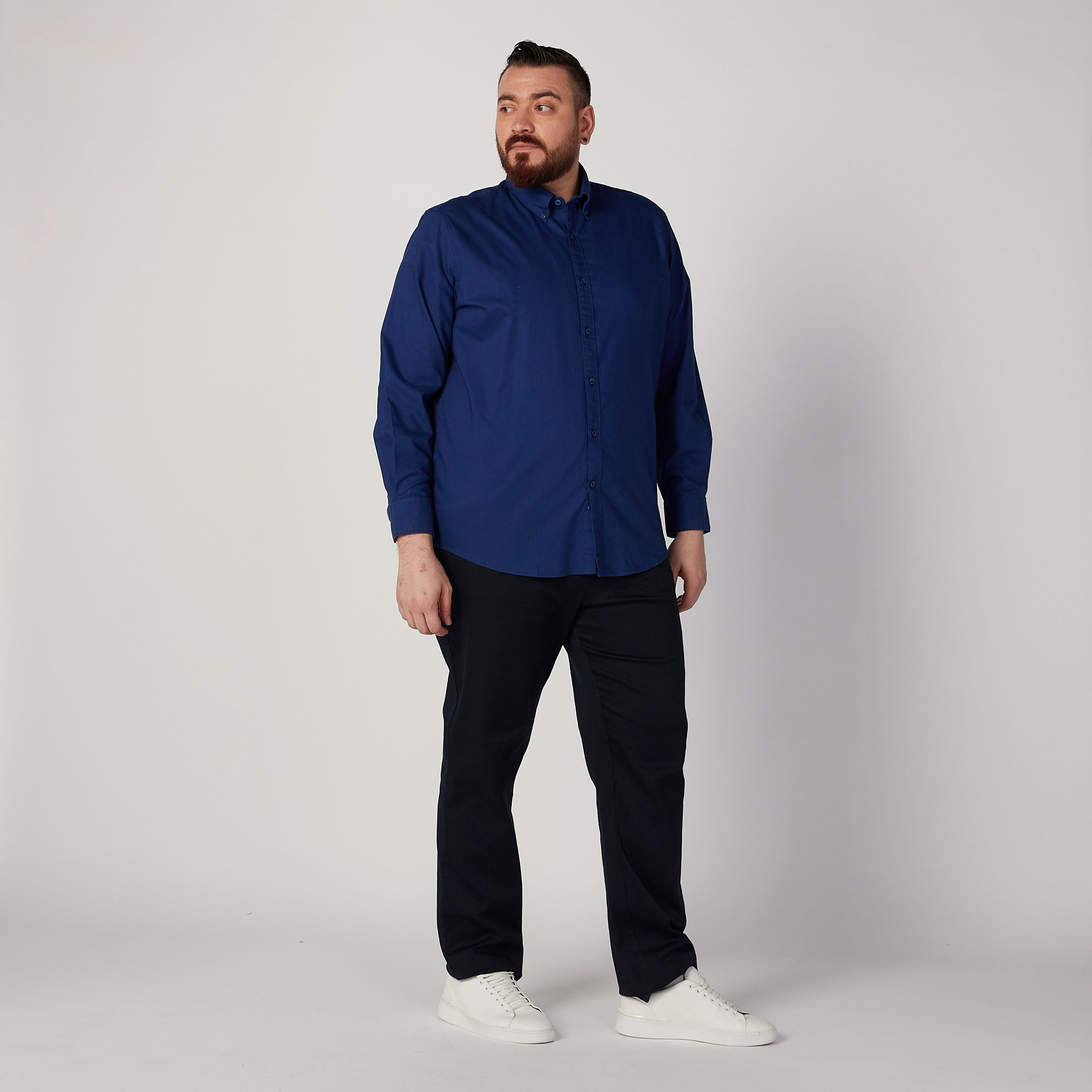 قميص سادة بياقة عاديّة وأكمام طويلة-men-clothing-shirts-image-3