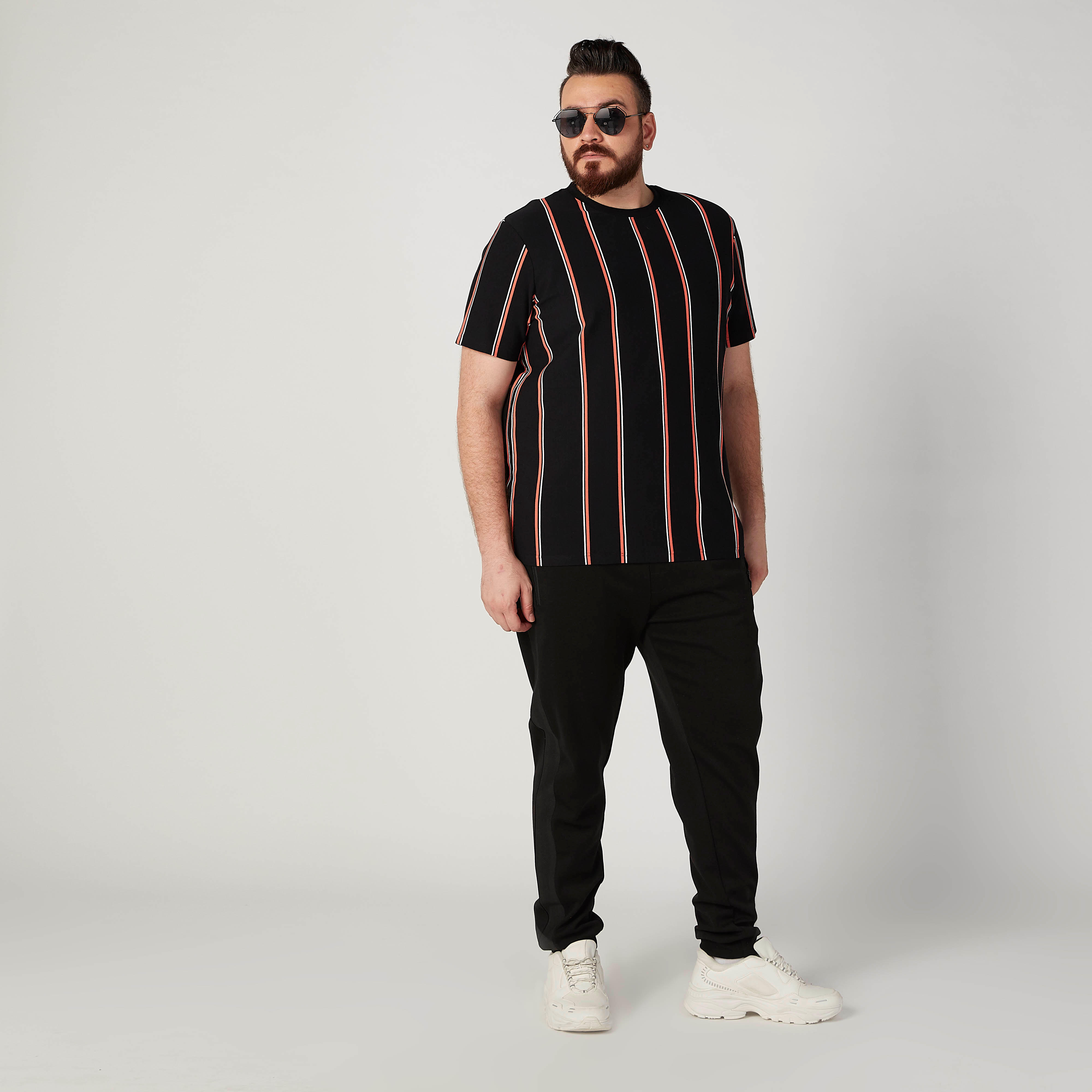 تيشيرت بياقة ضيقة مخطّطة مع أكمام قصيرة-men-clothing-tshirtsandpolos-tshirts-image-3