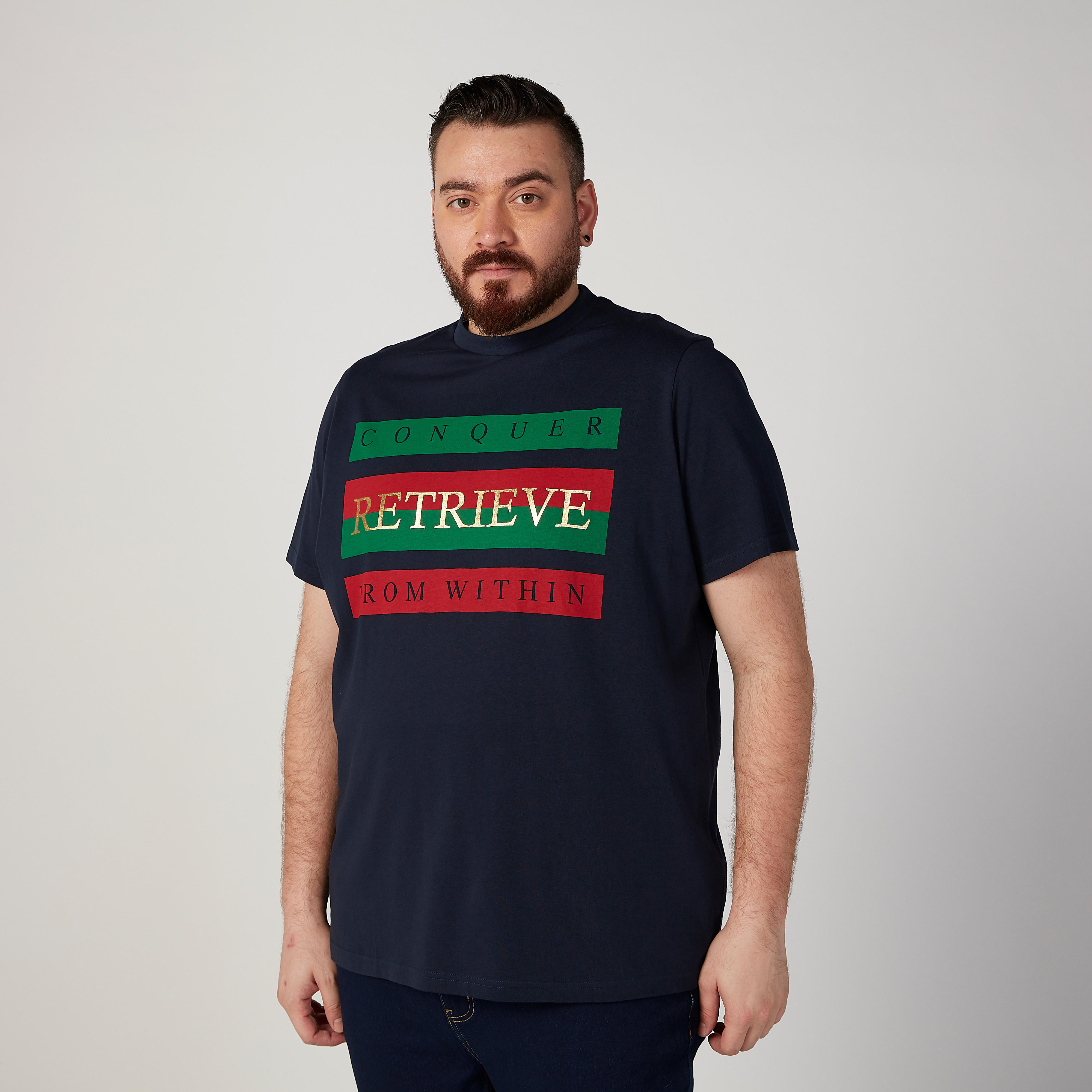 تيشيرت بياقة ضيّقة وأكمام قصيرة وطبعات-men-clothing-tshirtsandpolos-tshirts-image-1