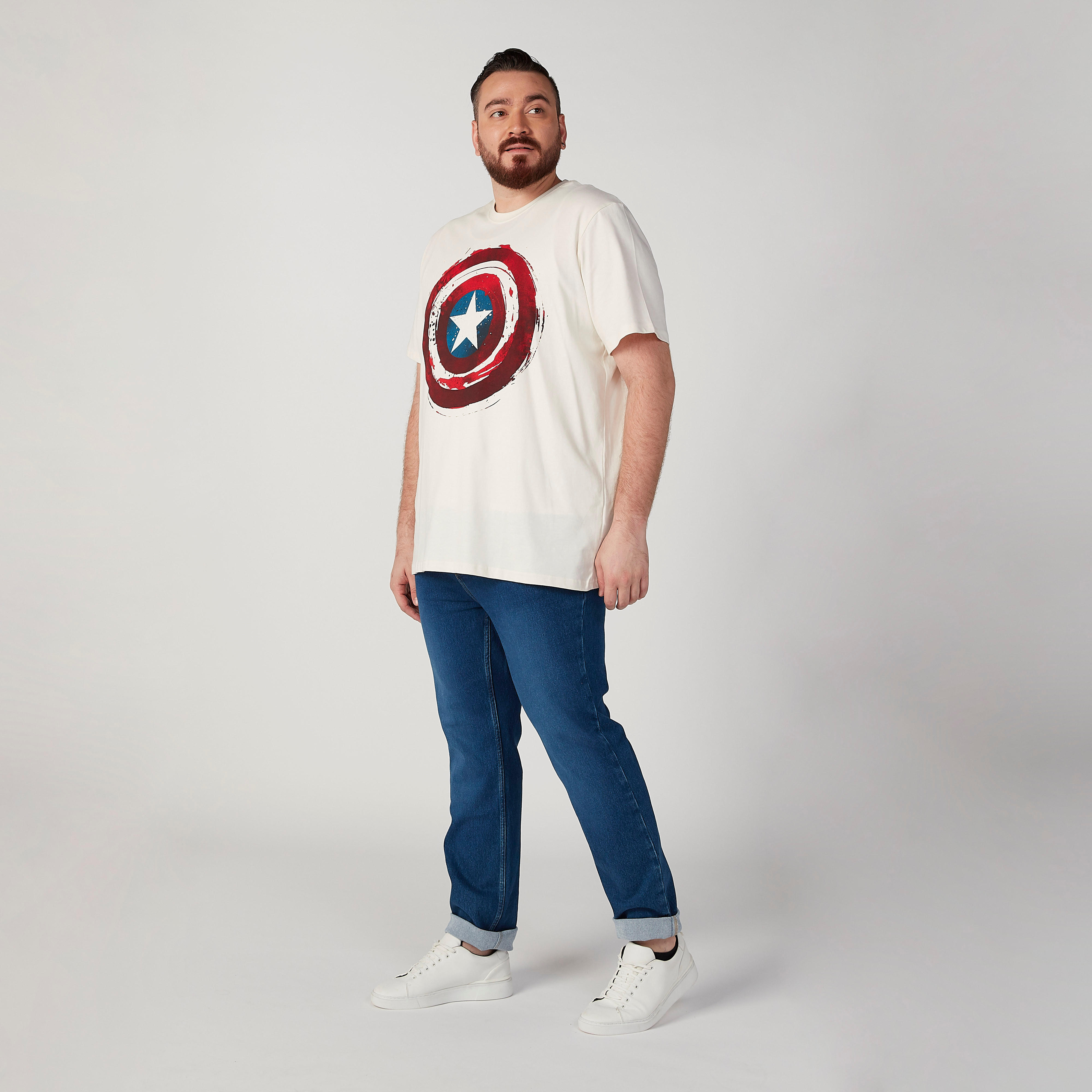 بنطلون جينز مستدام بخصر متوسط الارتفاع وجيوب-men-clothing-bottoms-jeans-image-2