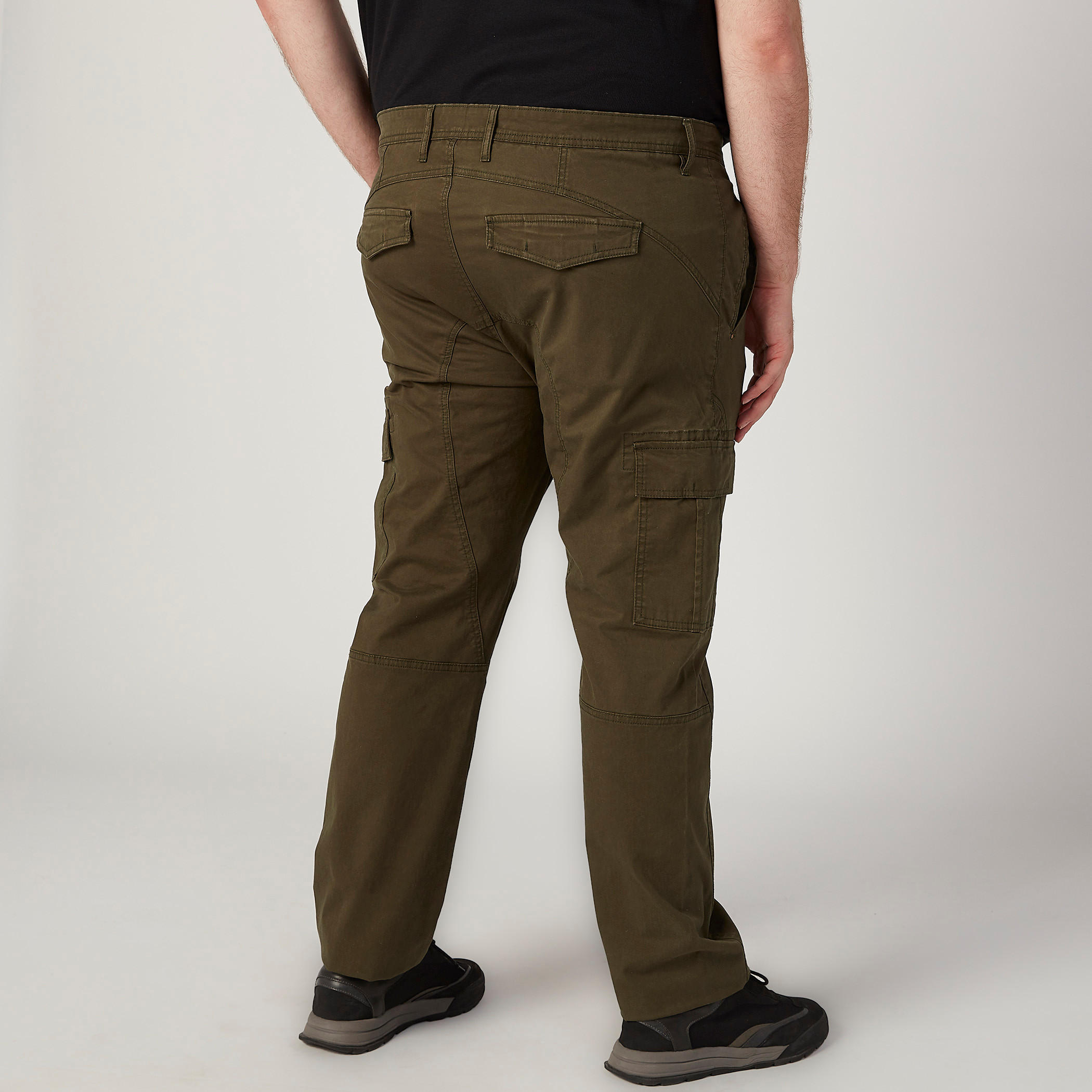 بنطلون سادة بخصر متوسط الارتفاع وجيوب وحلقات للحزام-men-clothing-bottoms-trousersandchinos-trousers-image-3