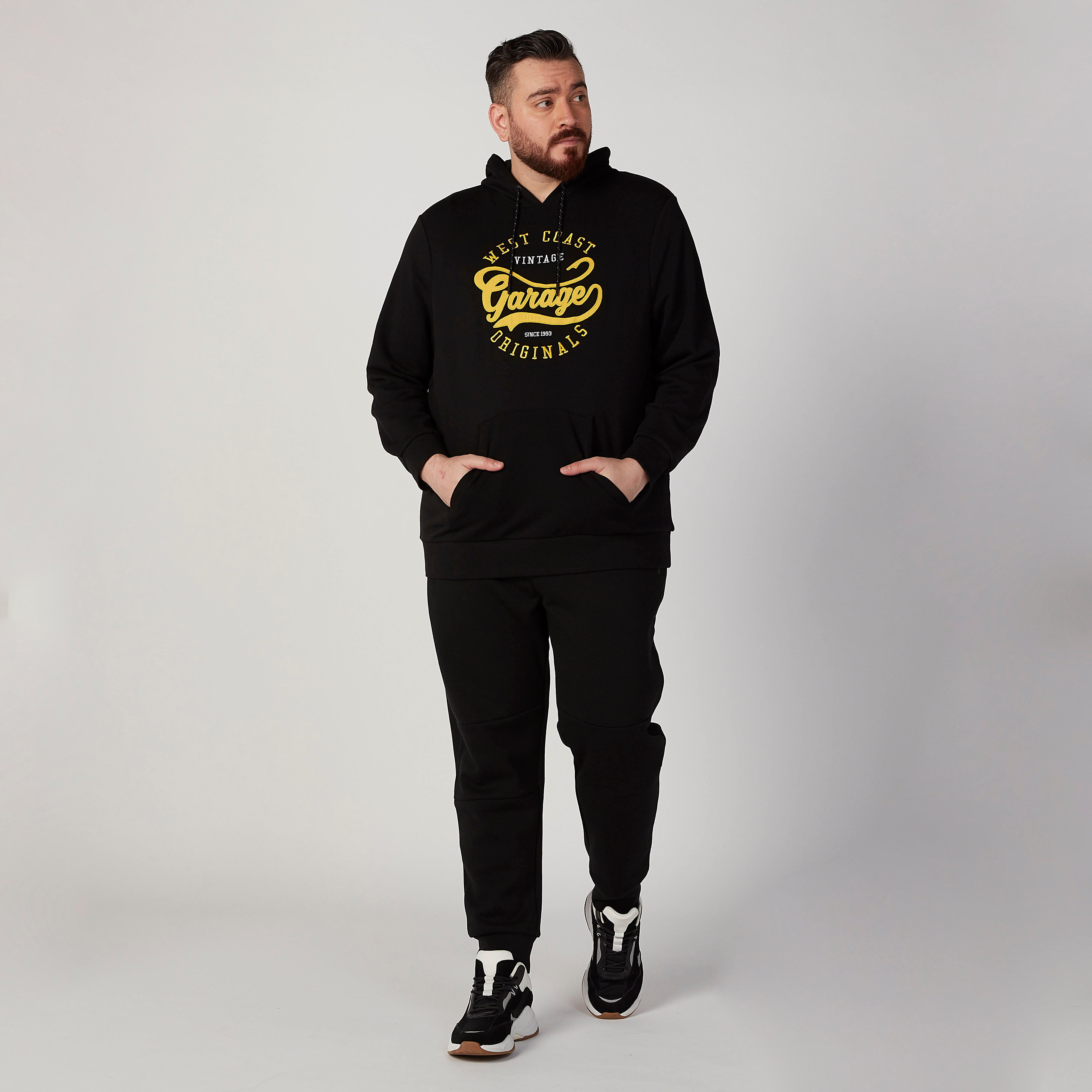 Printed Sweatshirt with Kangaroo Pockets and Hood-men-winterwear-hoodiesandsweatshirts-image-6