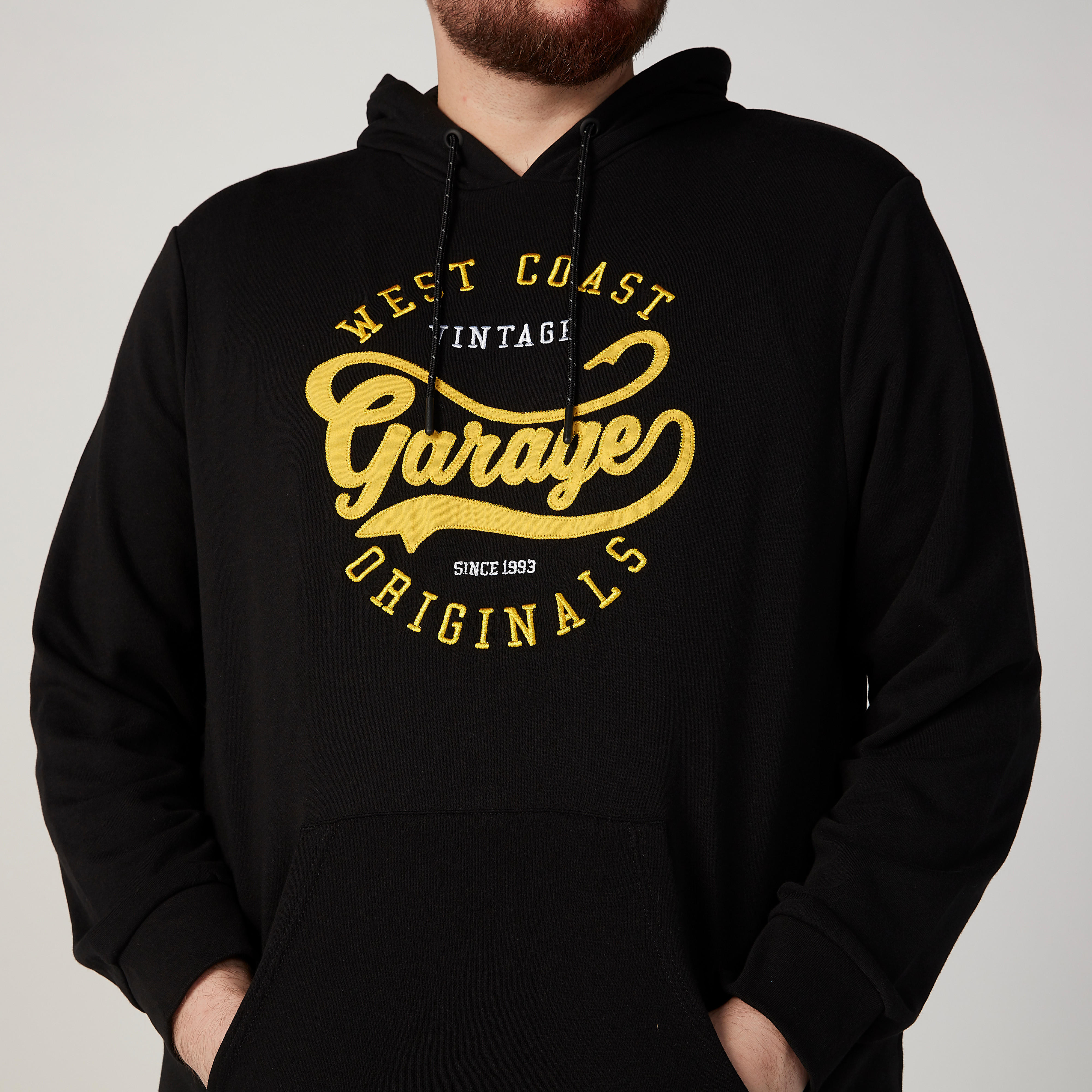 Printed Sweatshirt with Kangaroo Pockets and Hood-men-winterwear-hoodiesandsweatshirts-image-7