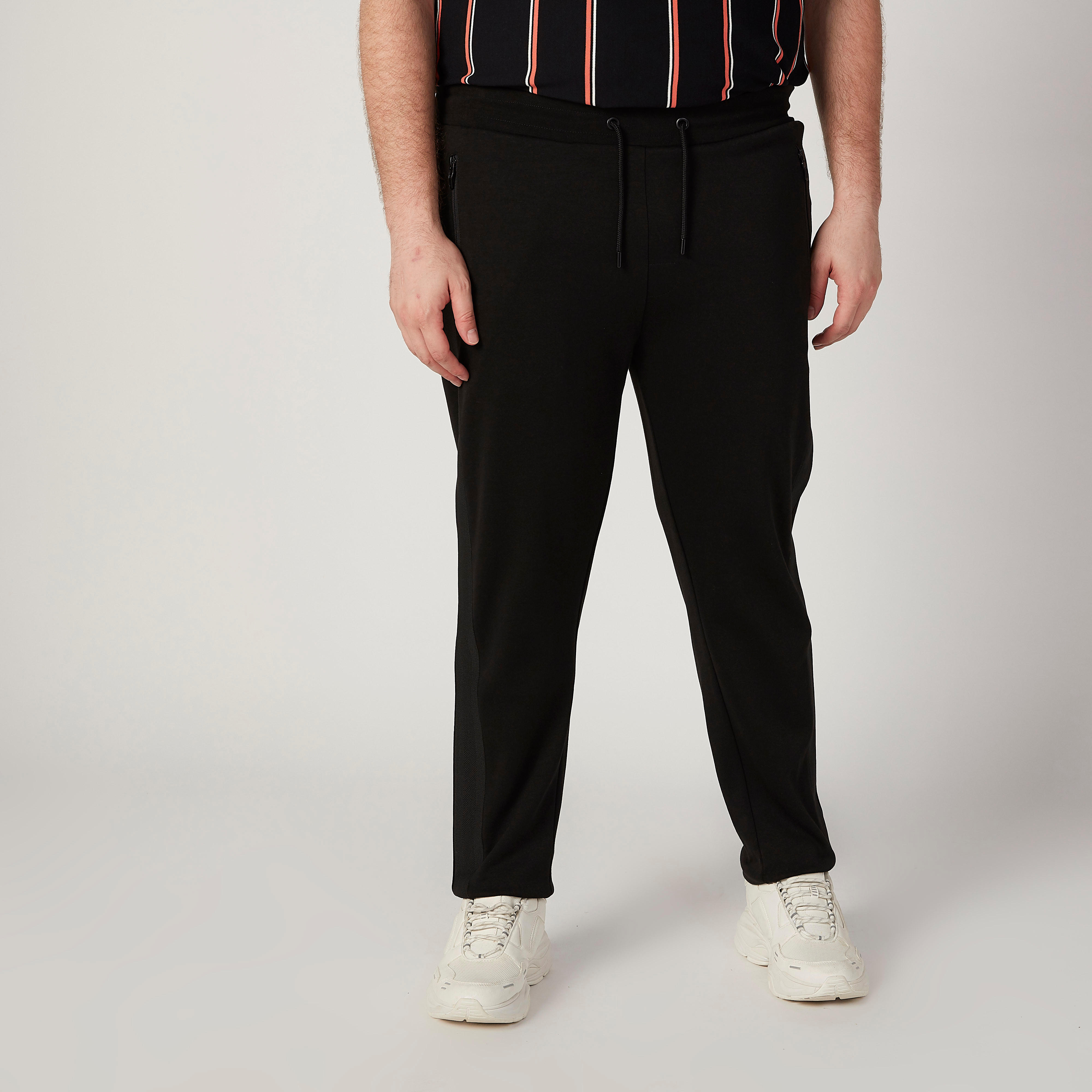 بنطلون سادة بخصر مطّاطي متوسط الارتفاع وجيوب-men-clothing-bottoms-trousersandchinos-trousers-image-1
