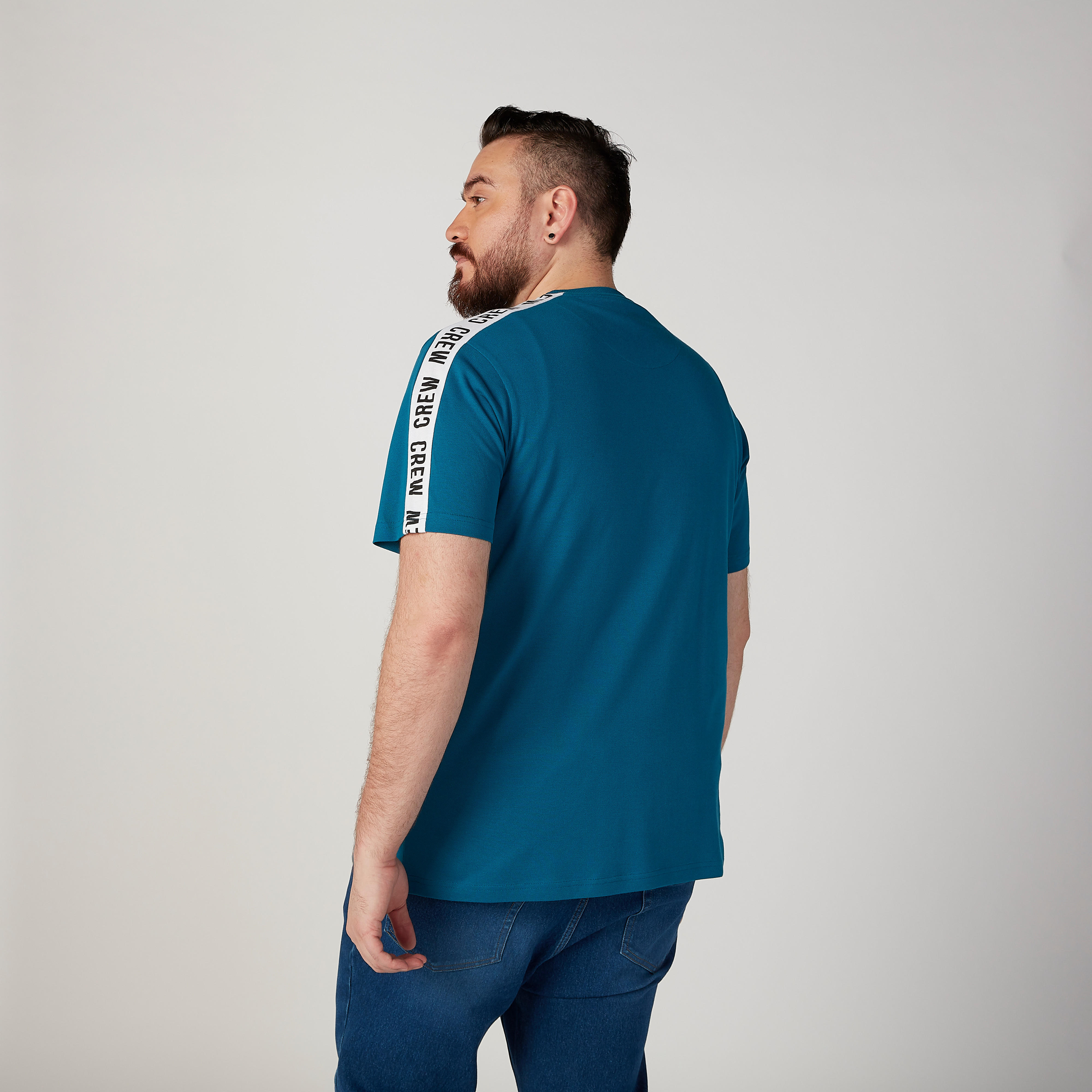 تيشيرت بياقة مستديرة وأكمام قصيرة وطبعات-men-clothing-tshirtsandpolos-tshirts-image-4