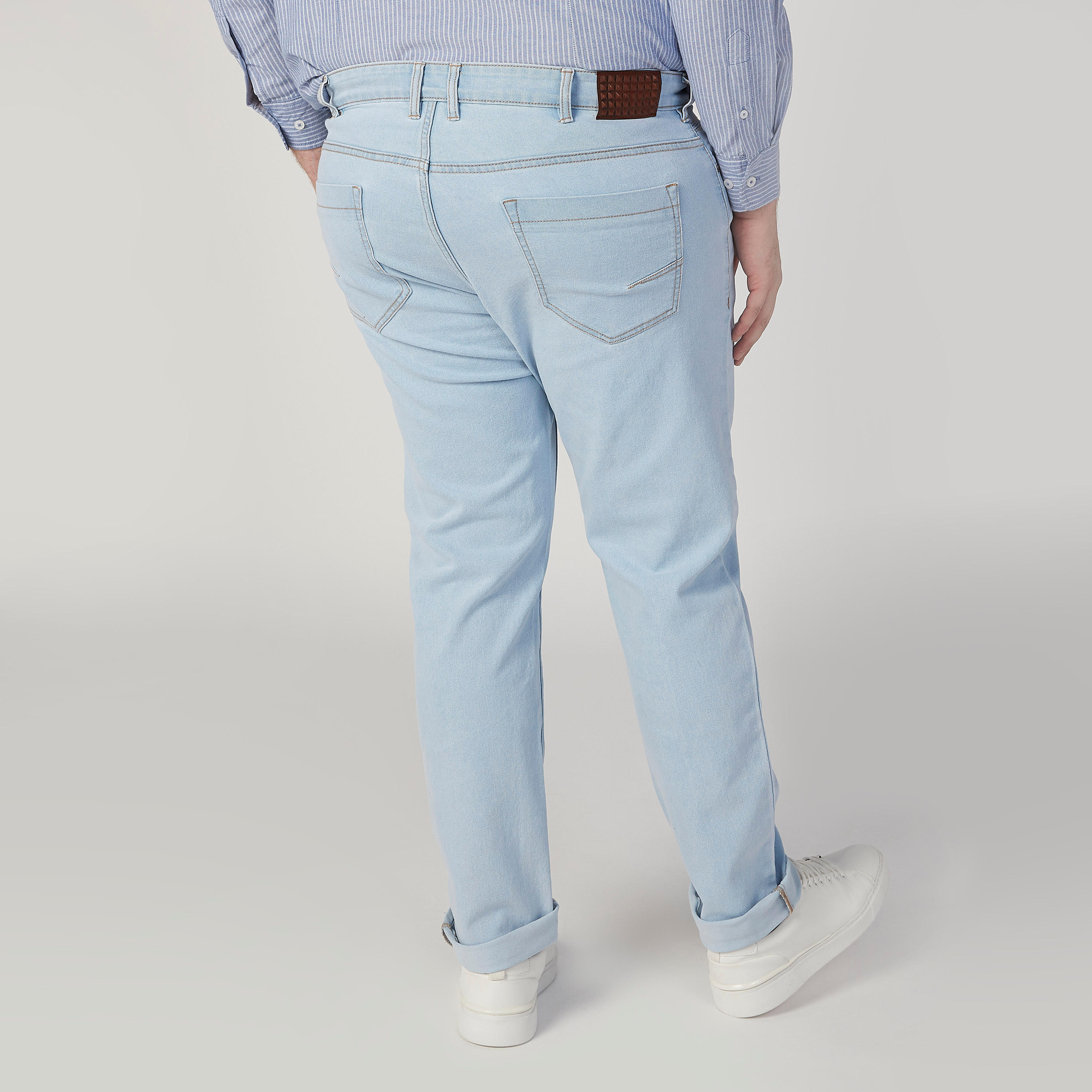 بنطلون جينز طويل بخصر متوسط الارتفاع وجيوب وحلقات للحزام-men-clothing-bottoms-jeans-image-4