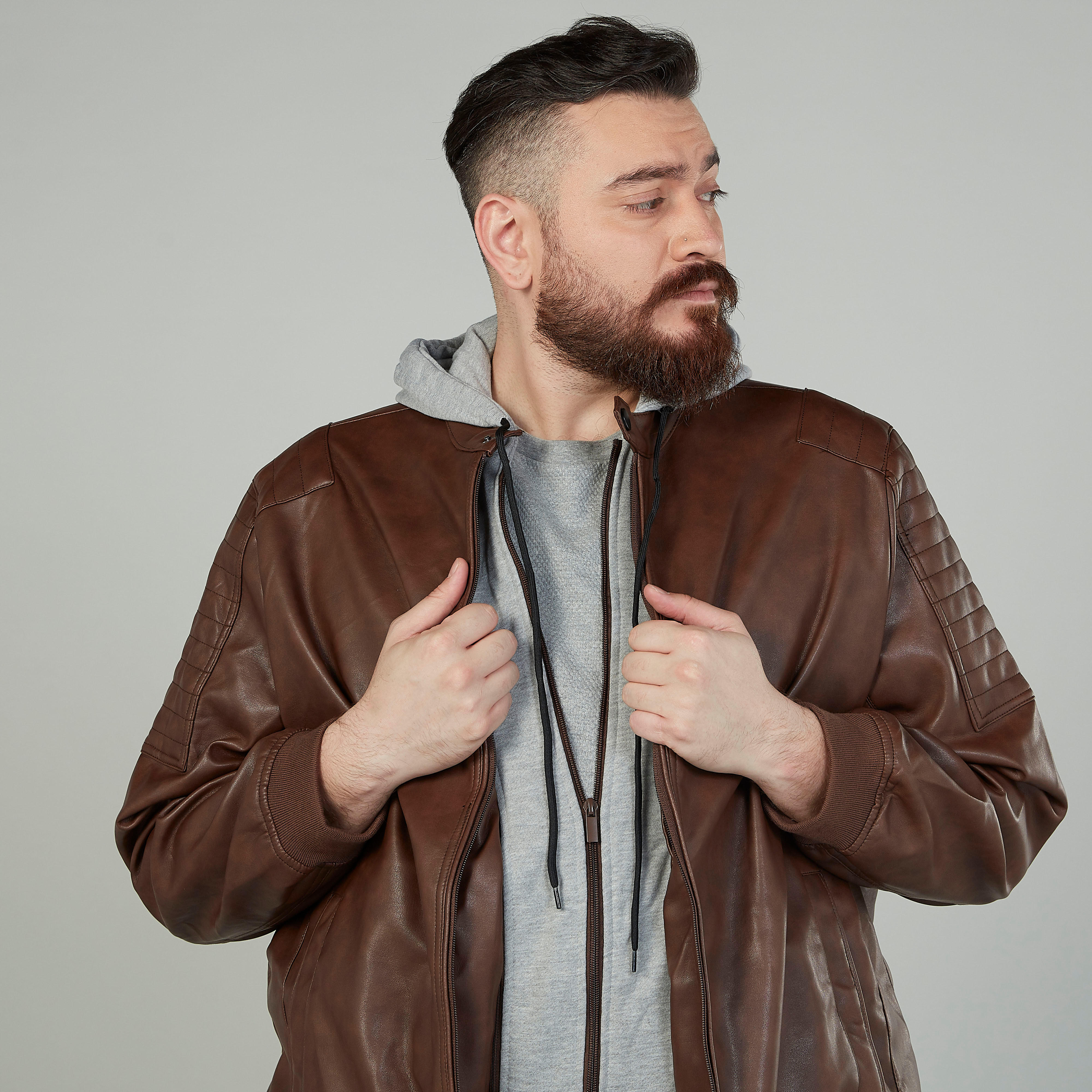 جاكيت سادة بقبعة وأكمام طويلة-men-clothing-jacketsandblazers-jackets-image-3