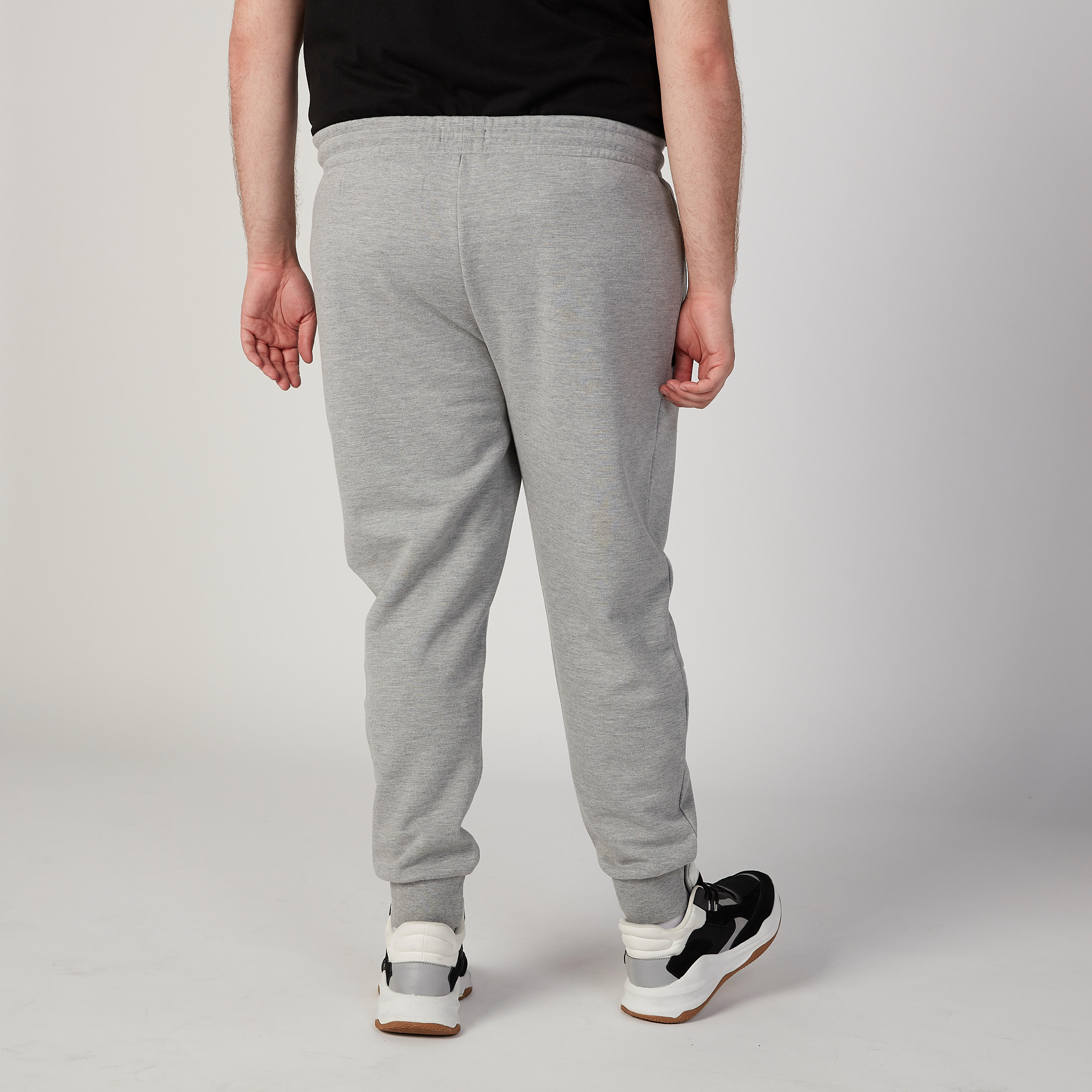 بنطلون رياضي سادة بخصر مطّاطي وجيوب-men-clothing-bottoms-joggers-image-3