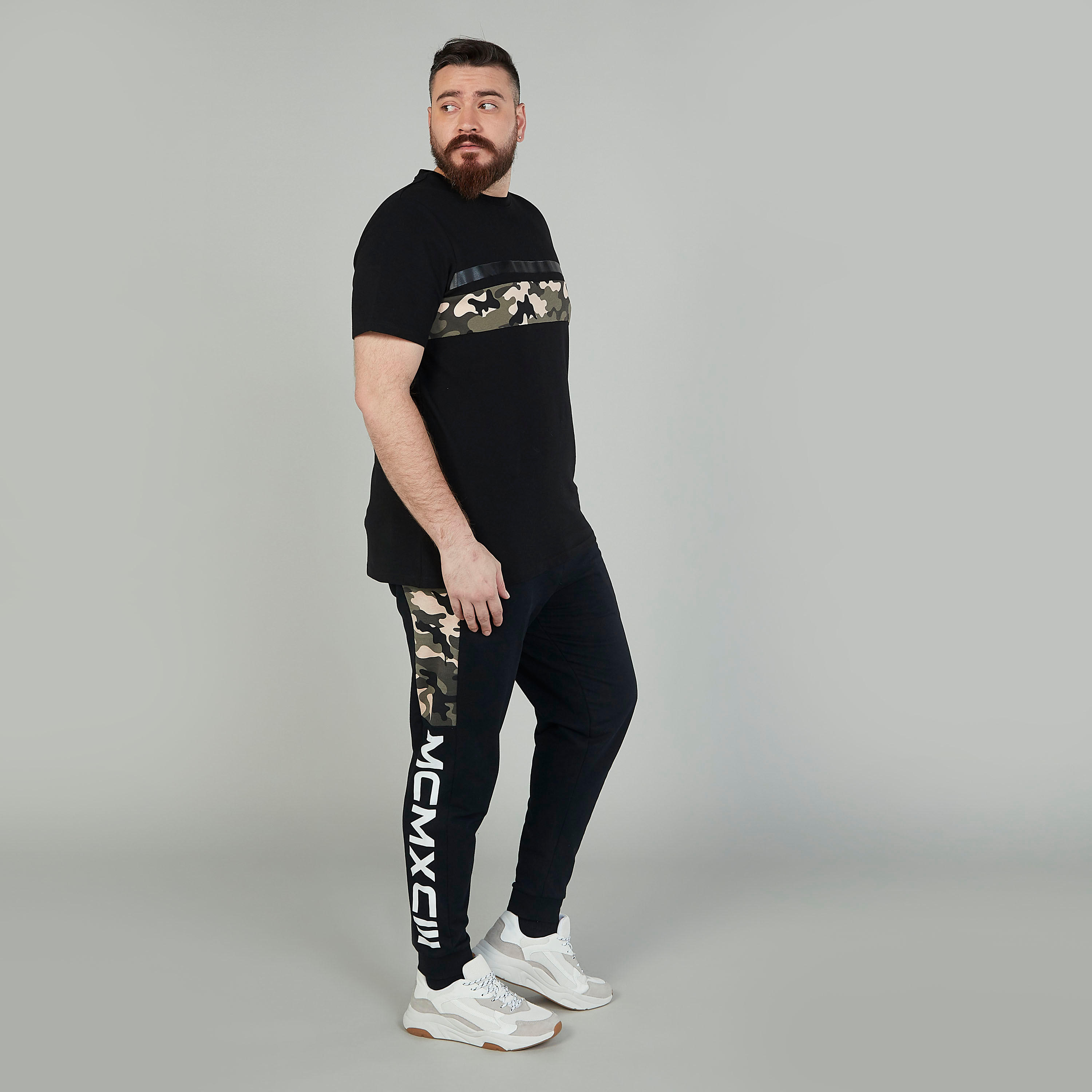 Full Length Printed Mid-Rise Jog Pants with Pockets and Drawstring-men-clothing-bottoms-joggers-image-2