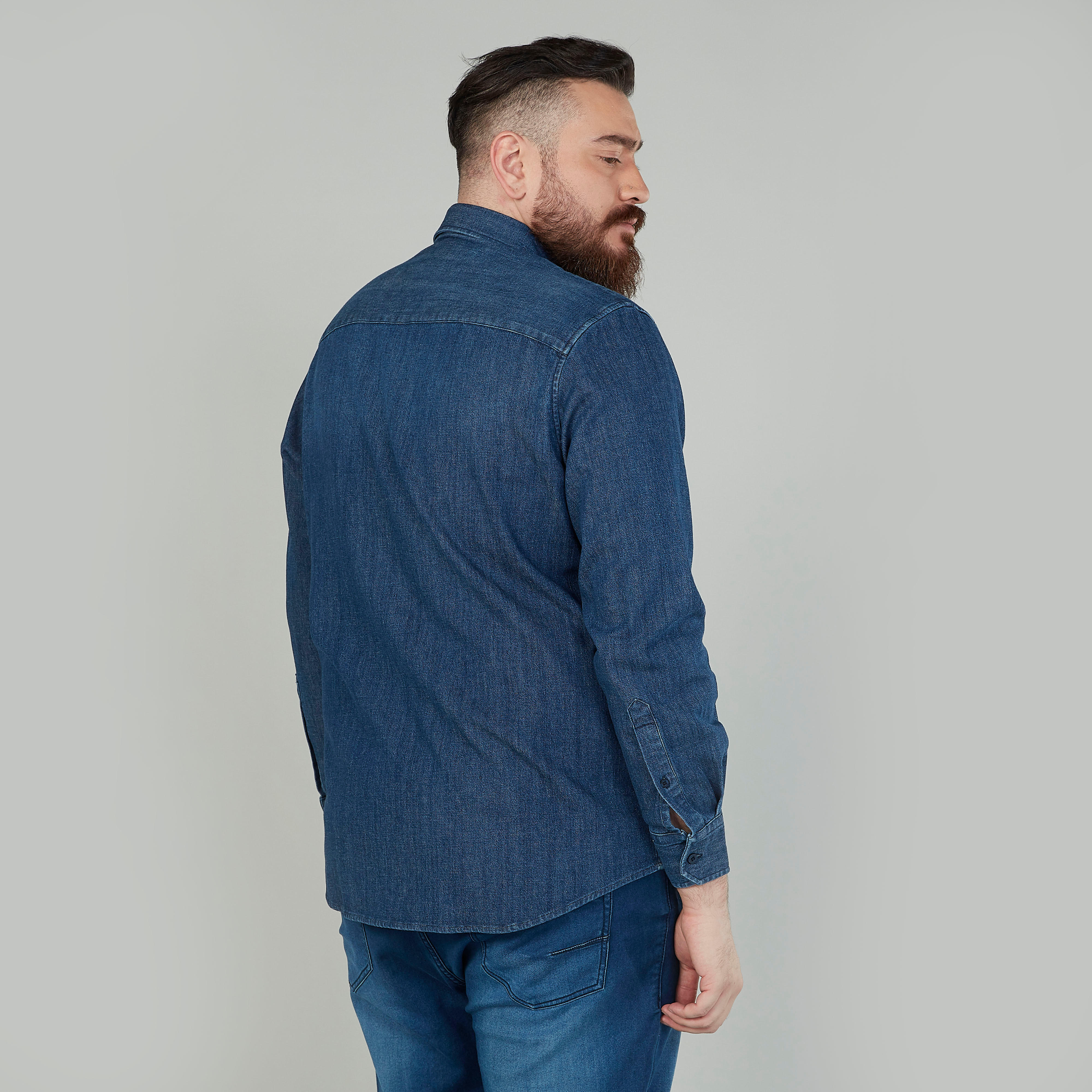 قميص دنيم بأكمام طويلة وجيوب بطيّة-men-clothing-shirts-image-4
