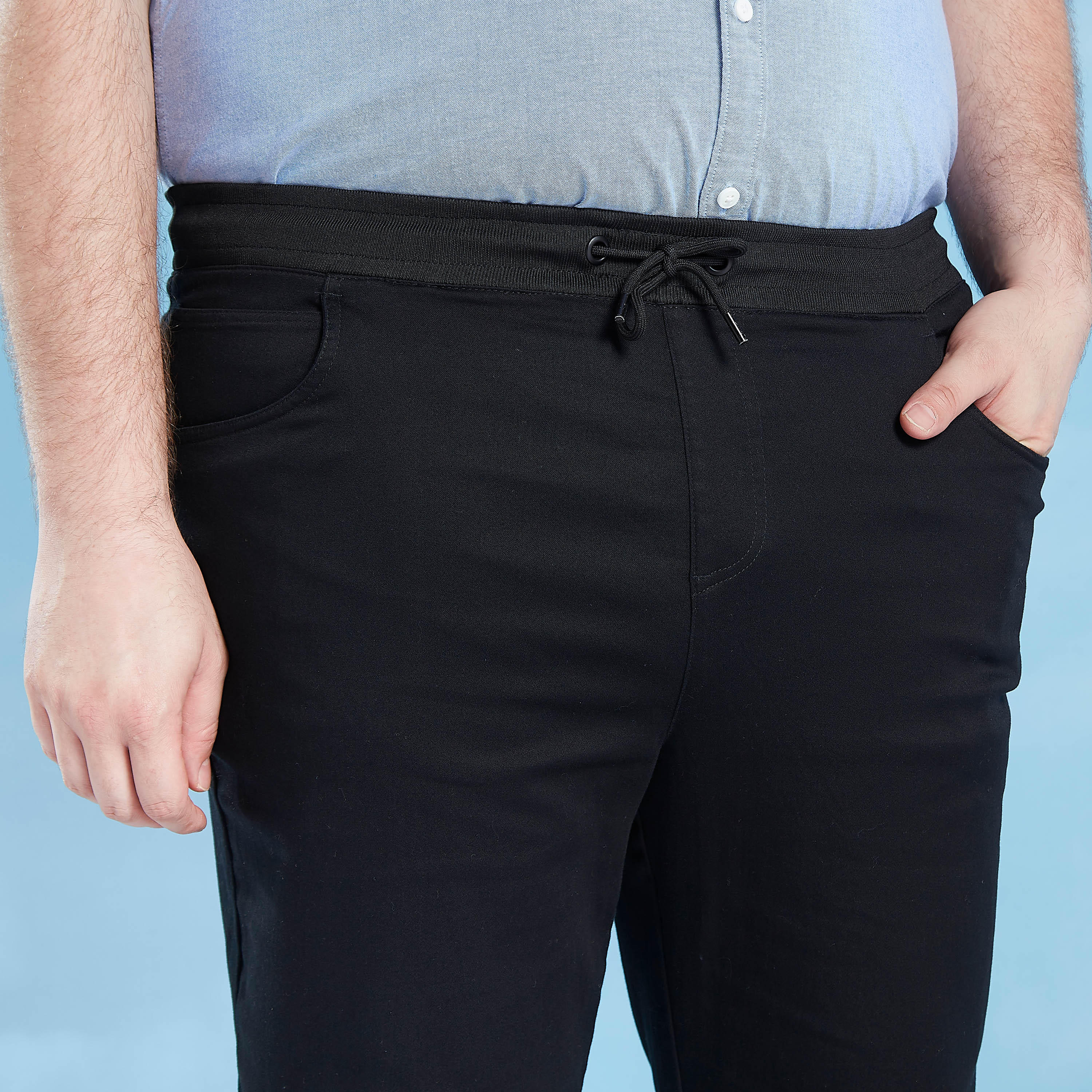 بنطلون شينو سادة طويل بتفاصيل جيب ورباط إغلاق-men-clothing-bottoms-trousersandchinos-trousers-image-3