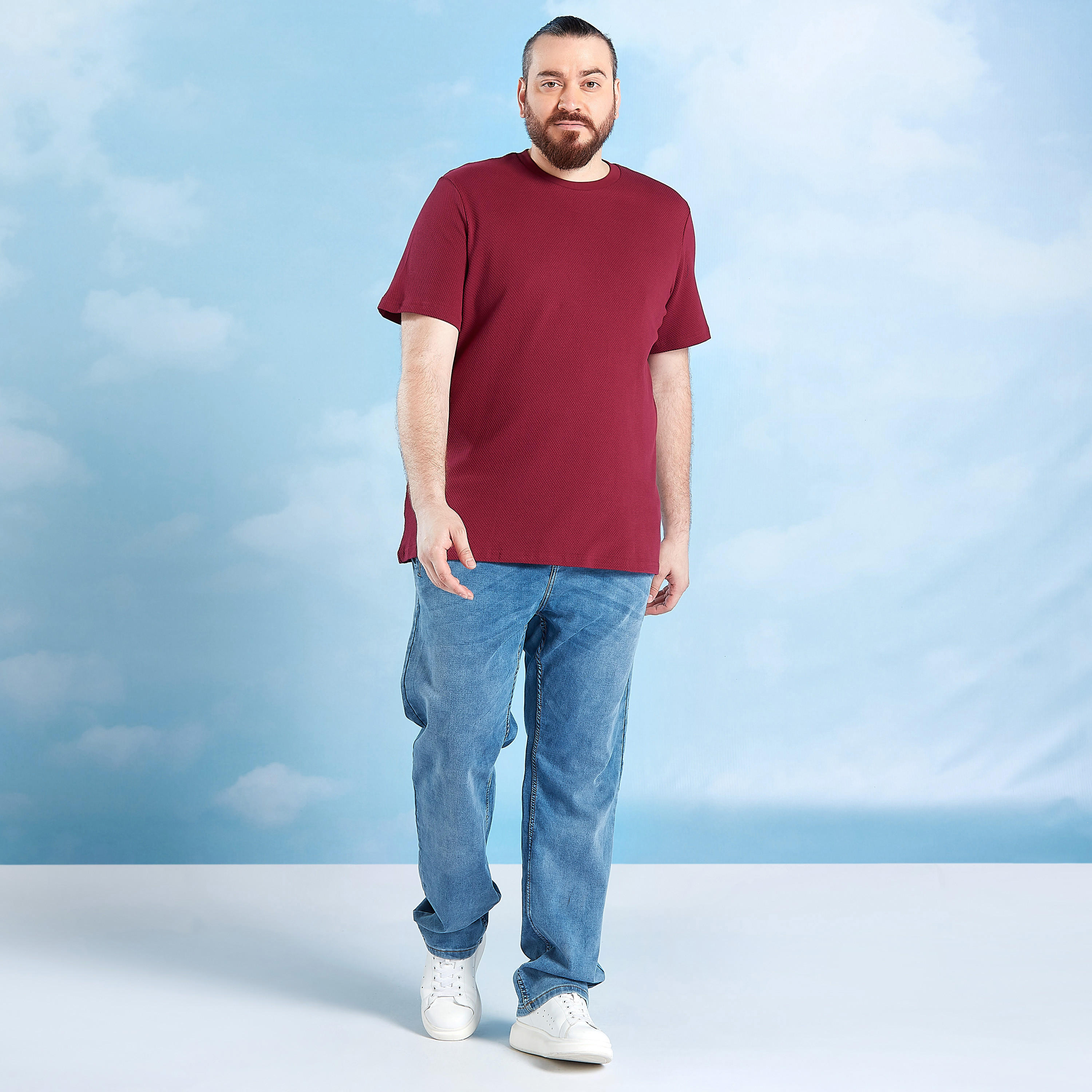 تيشيرت سادة بياقة ضيّقة وأكمام قصيرة-men-clothing-tshirtsandpolos-tshirts-image-2