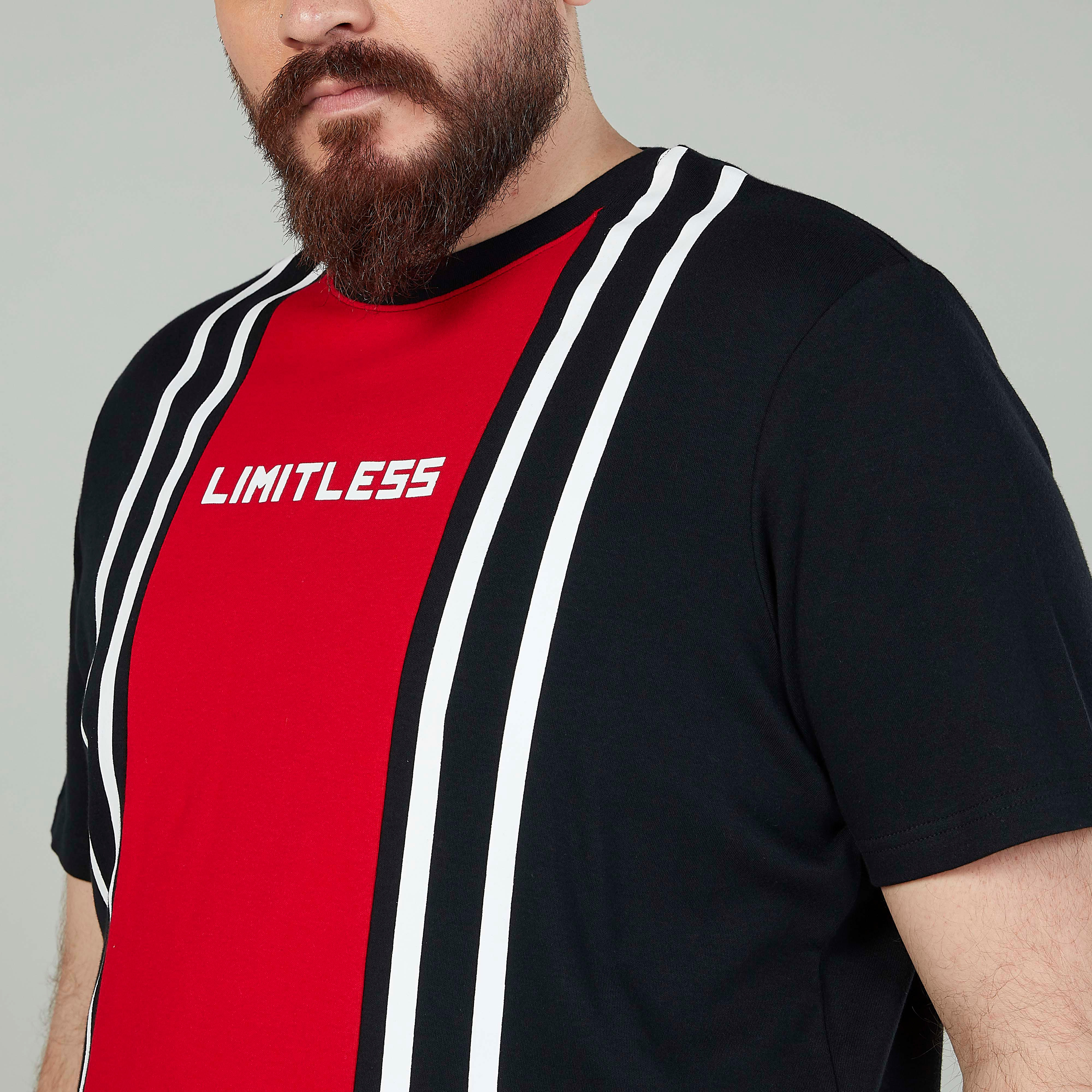 تيشيرت بياقة ضيّقة وأكمام قصيرة وطبعات-men-clothing-tshirtsandpolos-tshirts-image-3