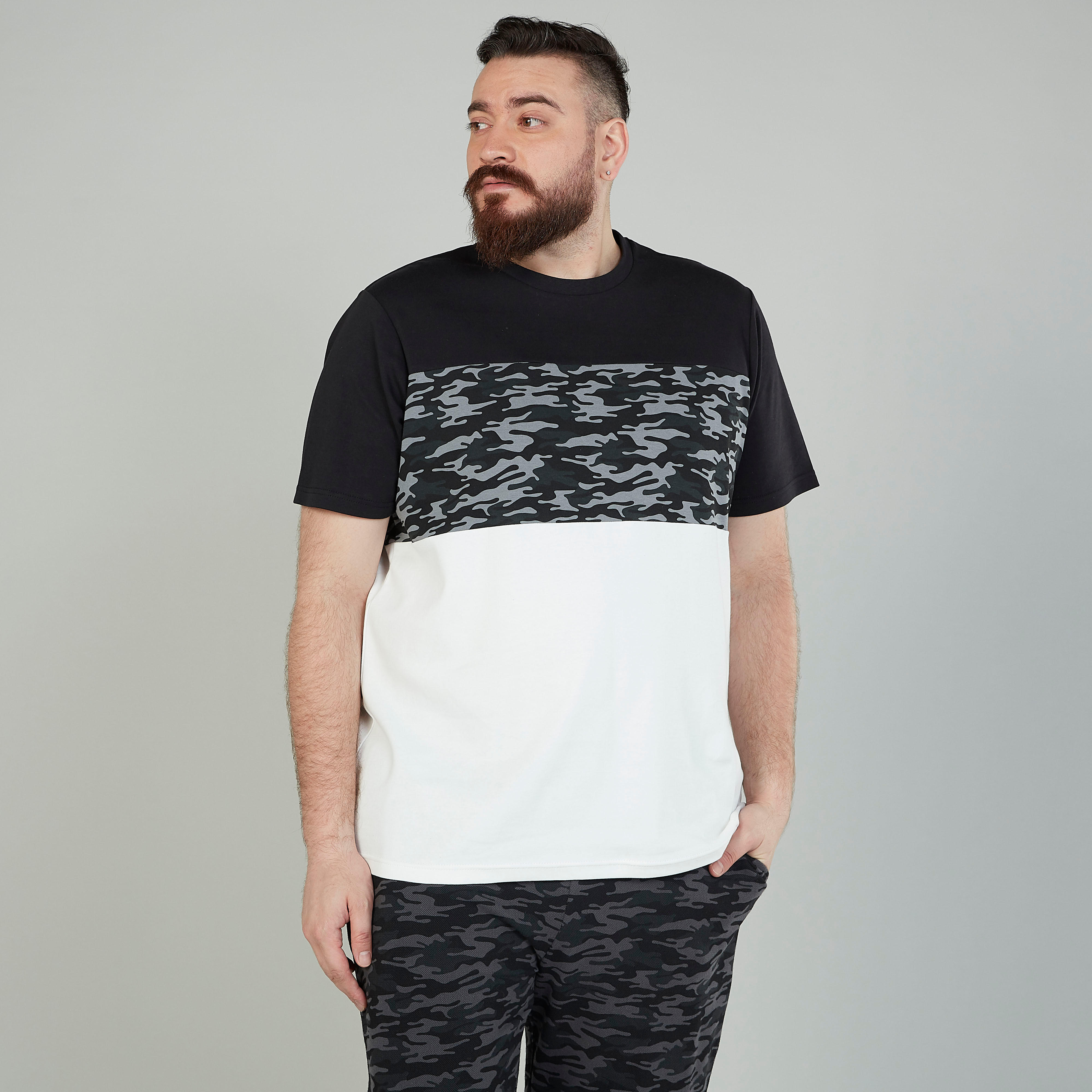 Cut and Sew Crew Neck T-shirt with Short Sleeves-men-clothing-tshirtsandpolos-tshirts-image-1