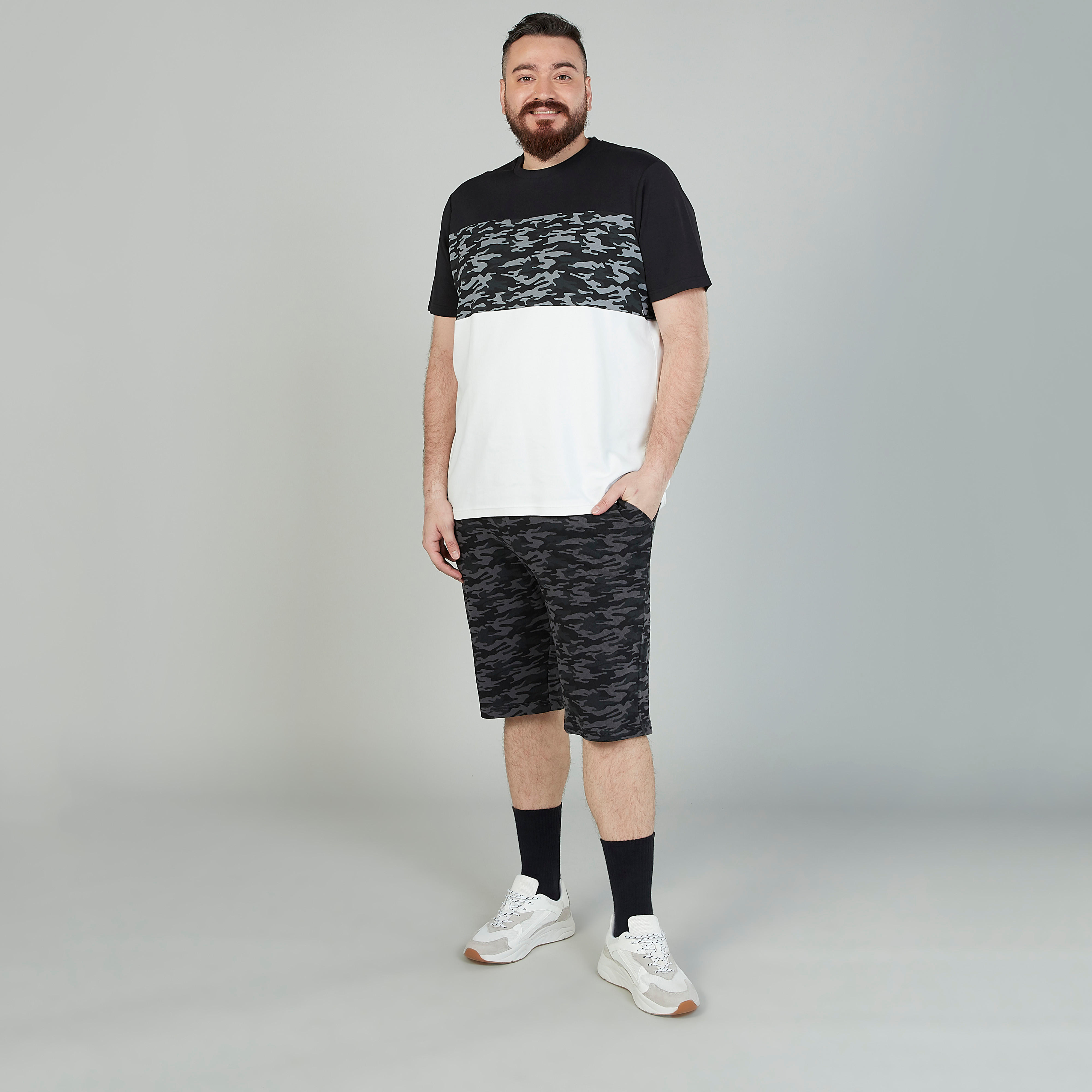 Cut and Sew Crew Neck T-shirt with Short Sleeves-men-clothing-tshirtsandpolos-tshirts-image-2