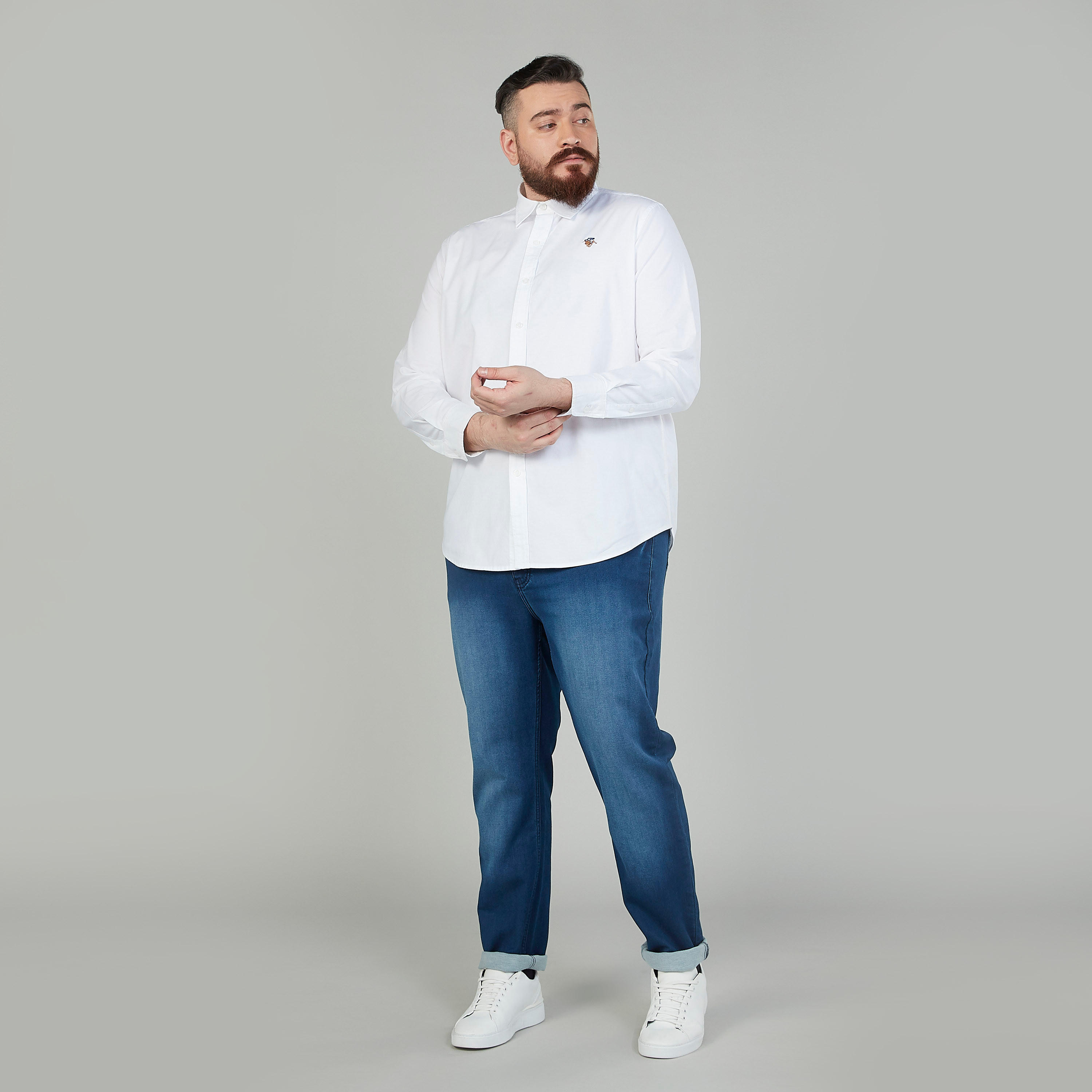 قميص سادة بياقة عاديّة وأكمام طويلة-men-clothing-shirts-image-3