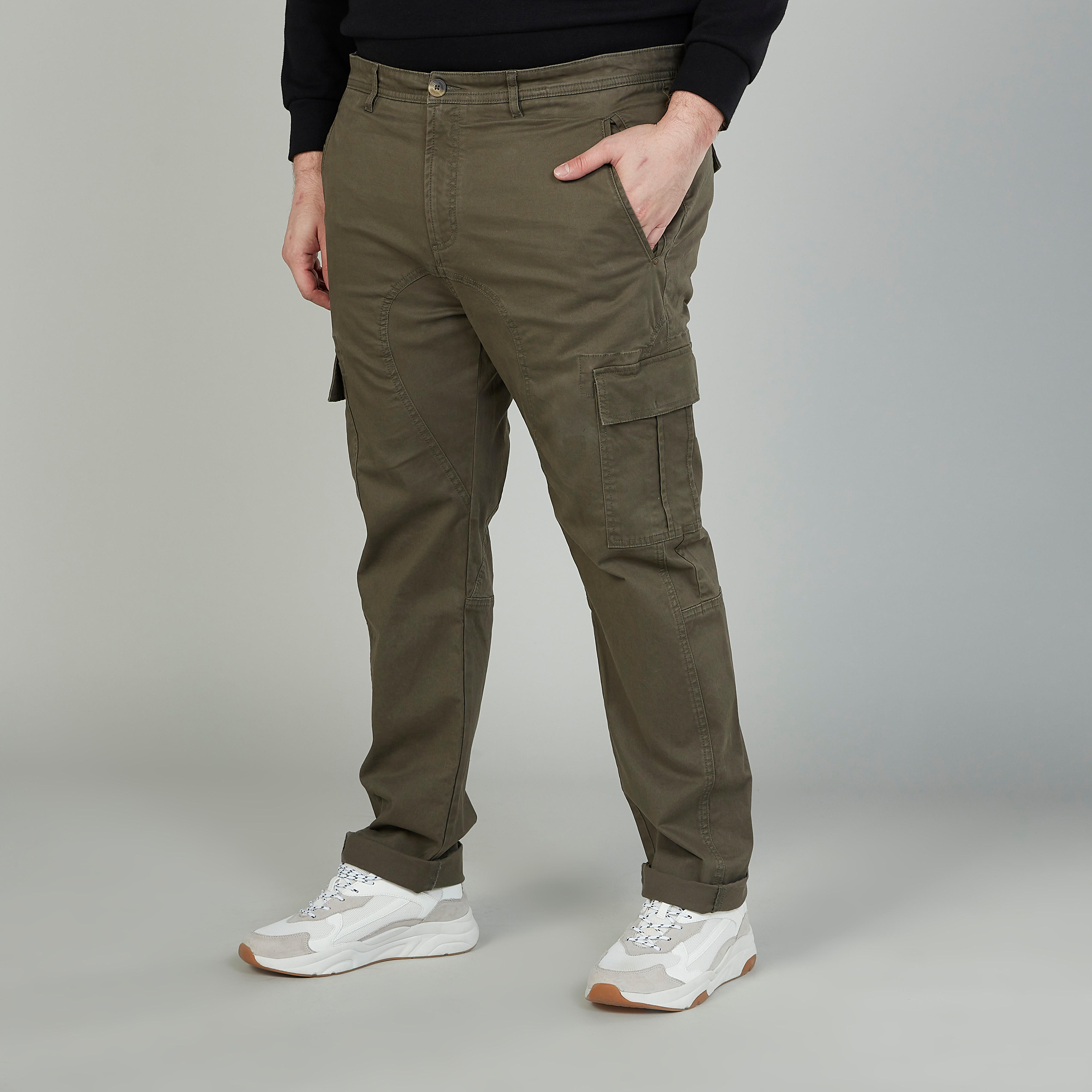 بنطلون كارجو سادة بجيوب وعراوي-men-clothing-bottoms-trousersandchinos-trousers-image-4