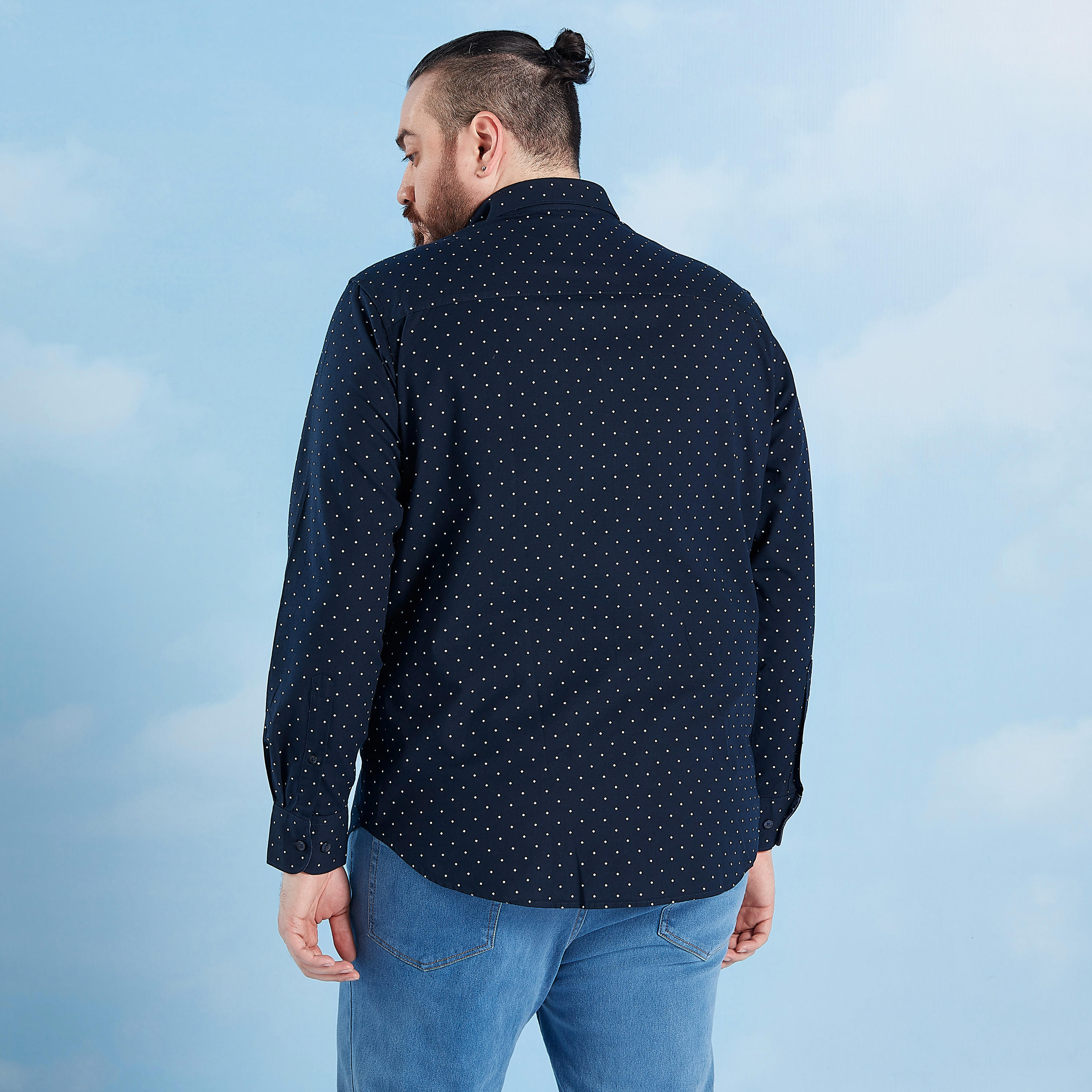 قميص بياقة عاديّة وأكمام طويلة وطبعات-men-clothing-shirts-image-1