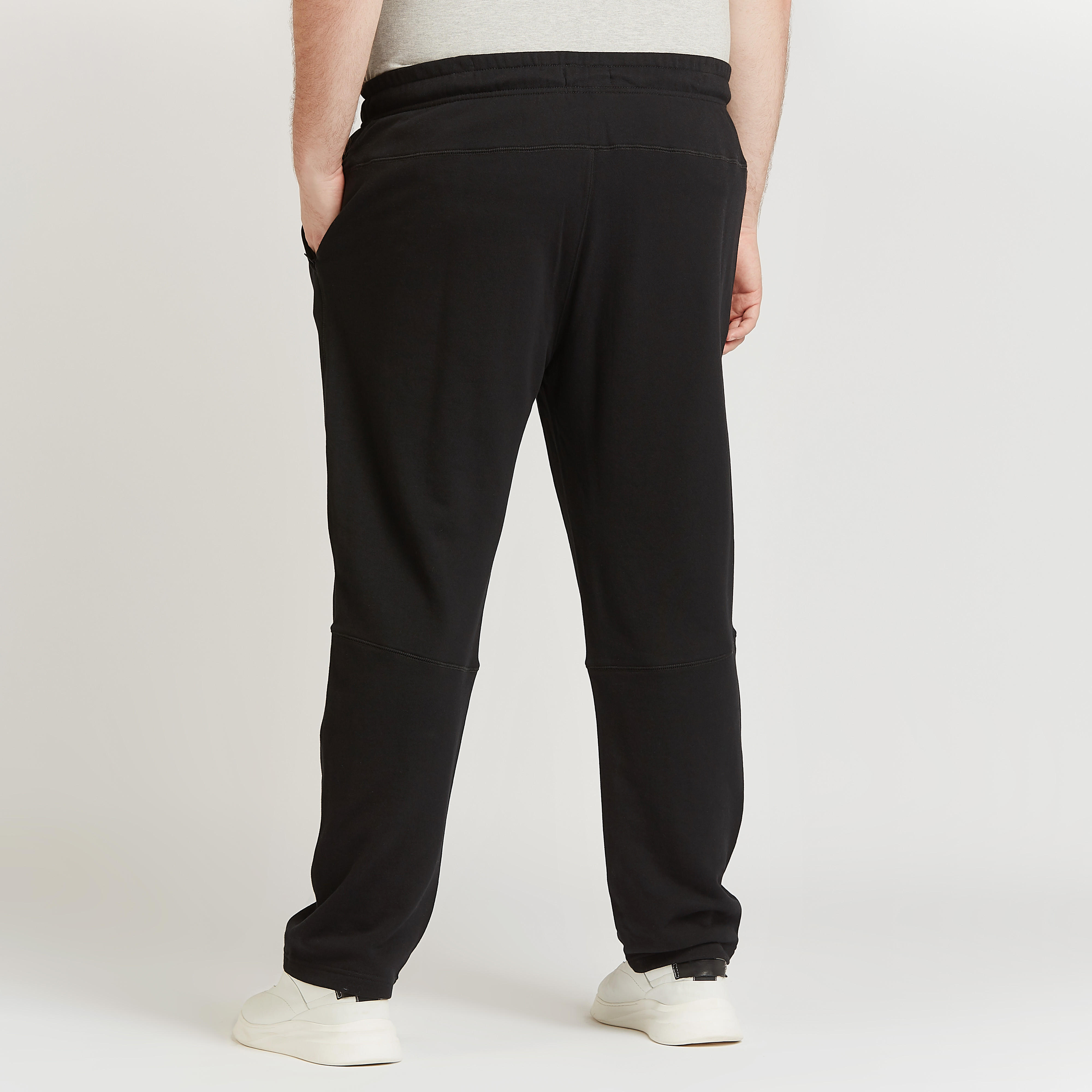 بنطلون سادة بخصر متوسط الارتفاع ورباط وجيوب-men-clothing-bottoms-joggers-image-12