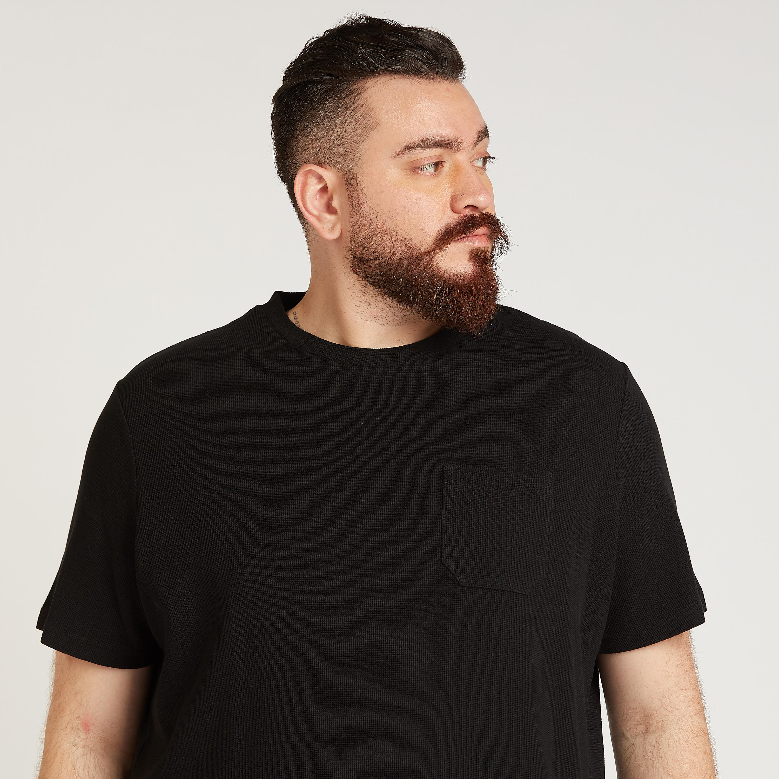 تيشيرت بارز الملمس بياقة ضيّقة وأكمام قصيرة-men-clothing-tshirtsandpolos-tshirts-image-3