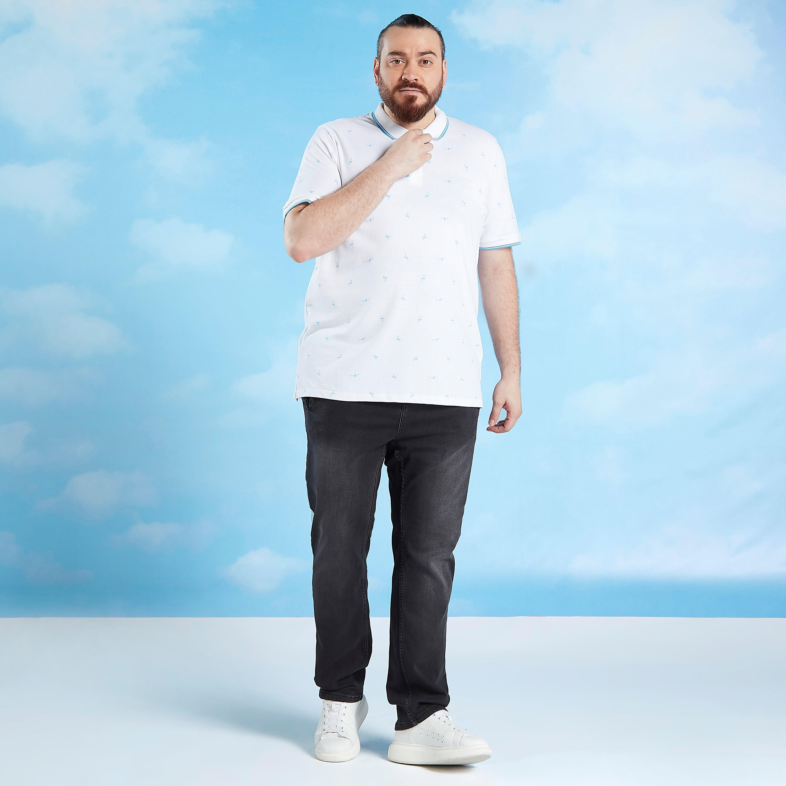 بنطلون جينز دنيم طويل بتفاصيل جيوب ورباط-men-clothing-bottoms-joggers-image-2