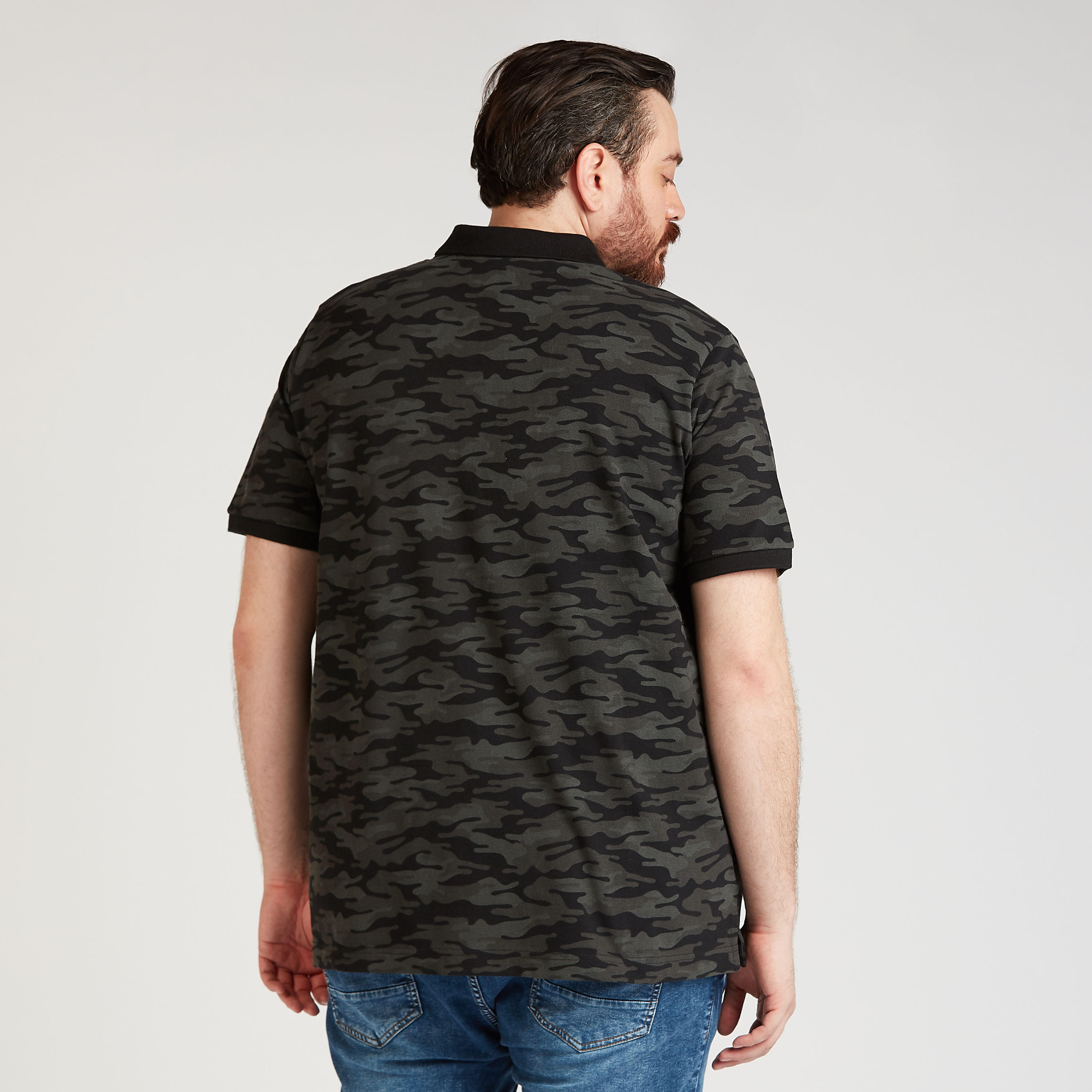 تيشيرت بولو بأكمام قصيرة وطبعات-men-clothing-tshirtsandpolos-polos-image-4