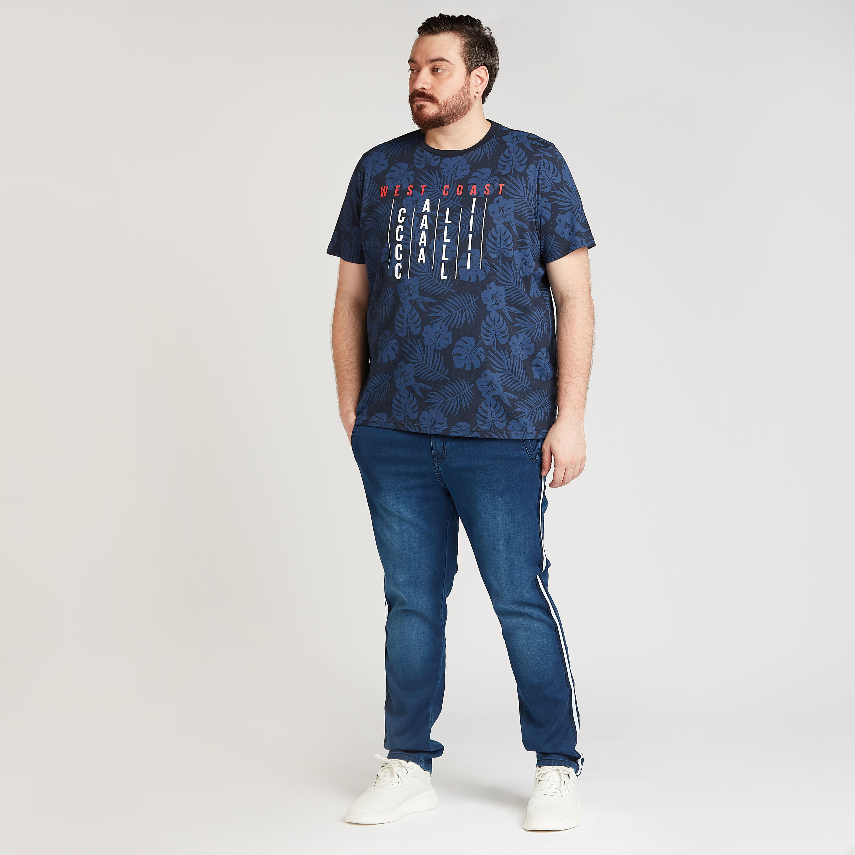 تيشيرت مستدام بياقة ضيّقة وأكمام قصيرة وطبعات-men-clothing-tshirtsandpolos-tshirts-image-2