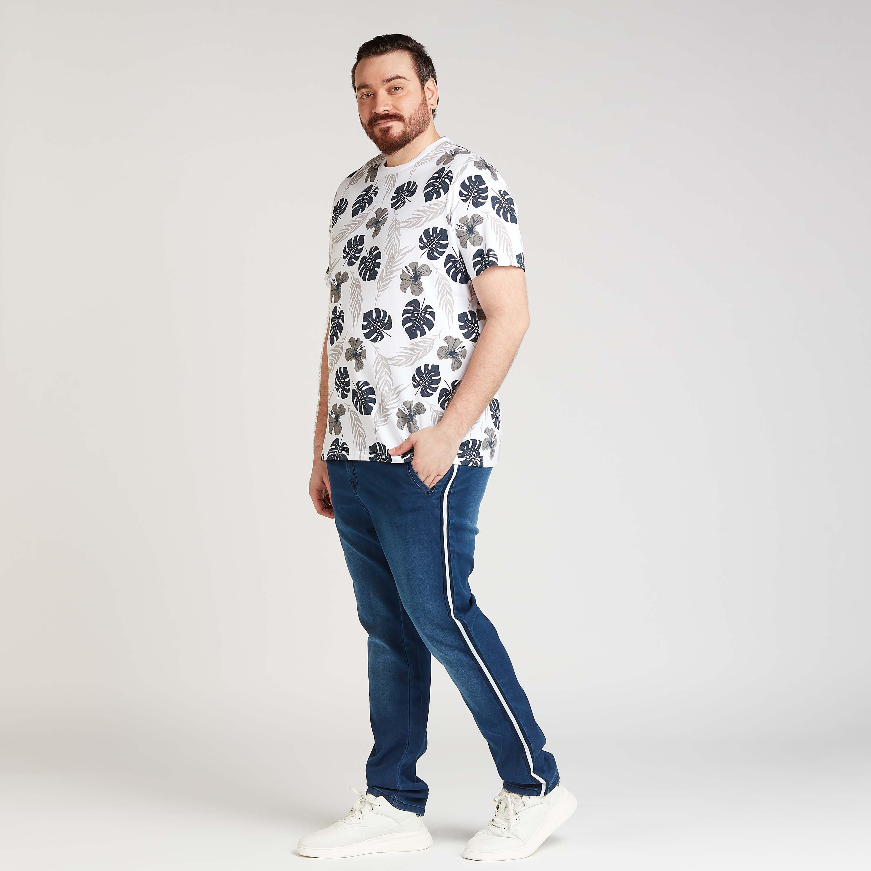 تيشيرت مستدام بياقة ضيّقة وأكمام قصيرة وطبعات-men-clothing-tshirtsandpolos-tshirts-image-3