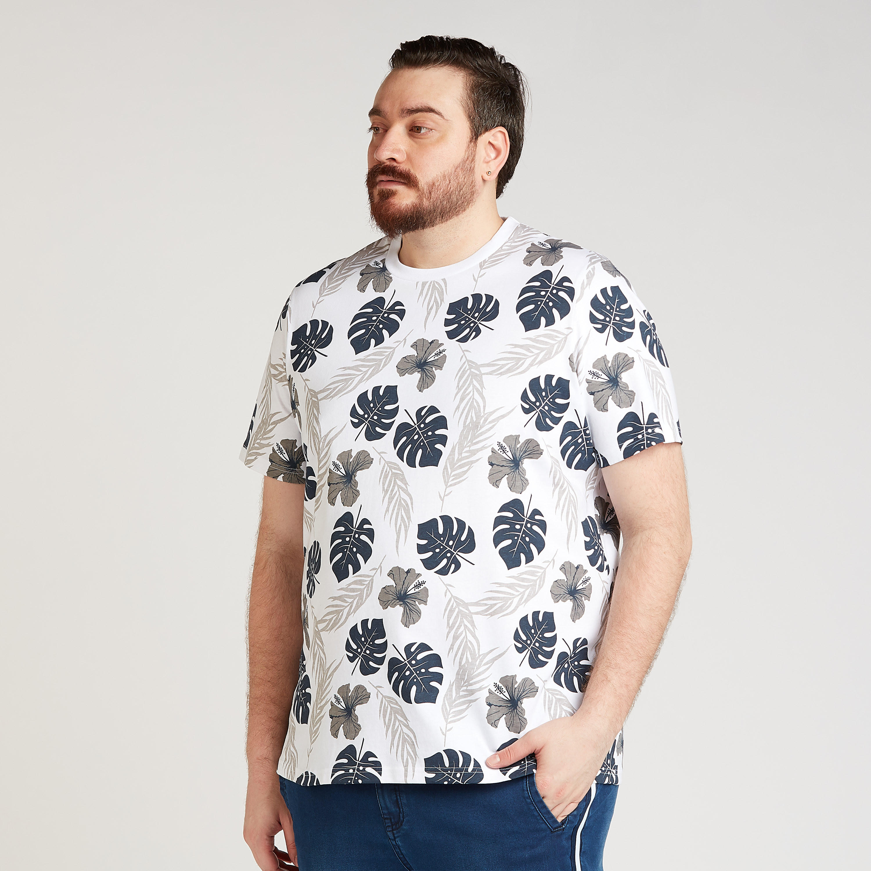تيشيرت مستدام بياقة ضيّقة وأكمام قصيرة وطبعات-men-clothing-tshirtsandpolos-tshirts-image-1